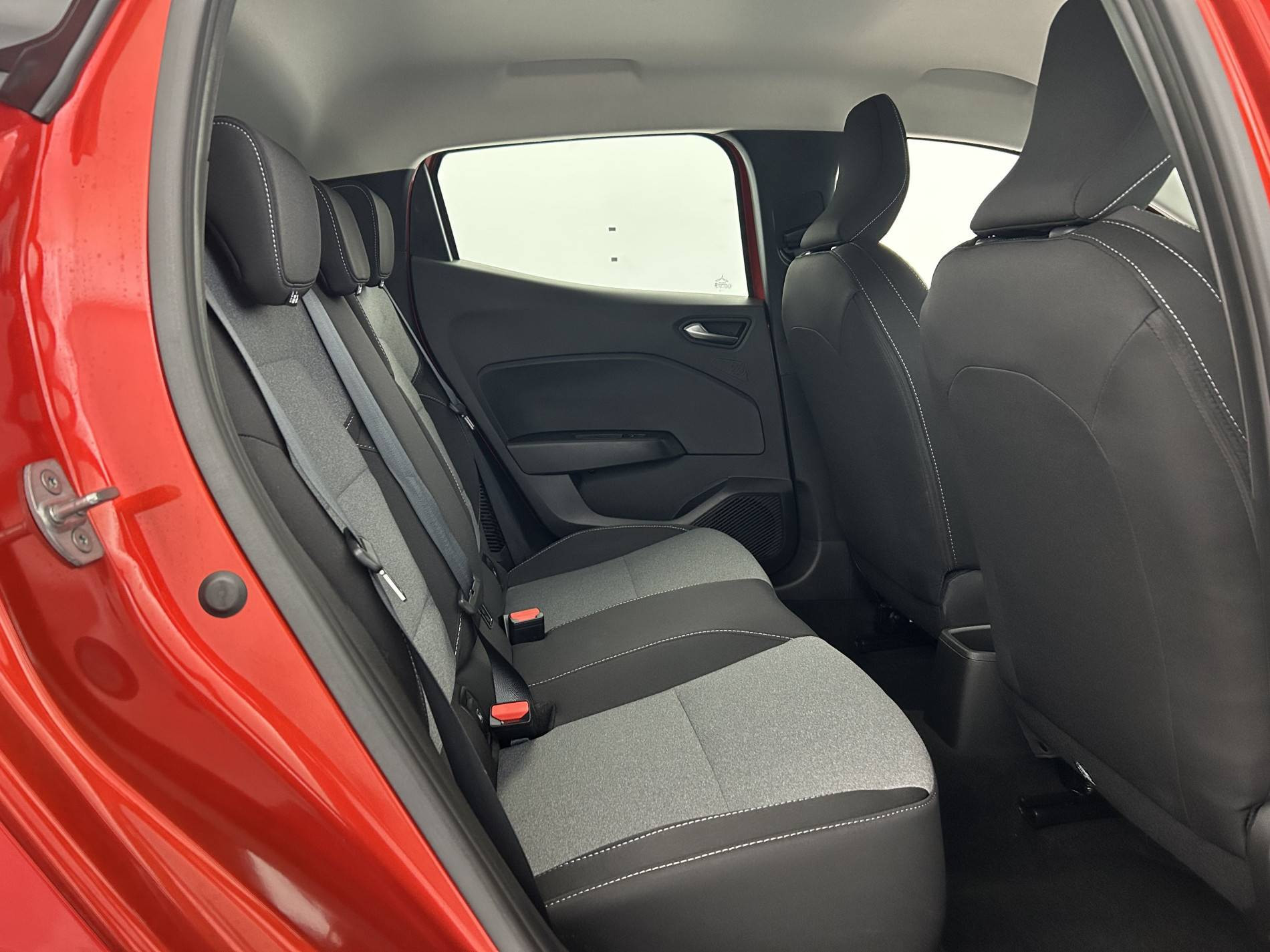 Vente en ligne Renault Clio 5 Clio E-Tech full hybrid 145 ch GSR2 au prix de 19 990 €