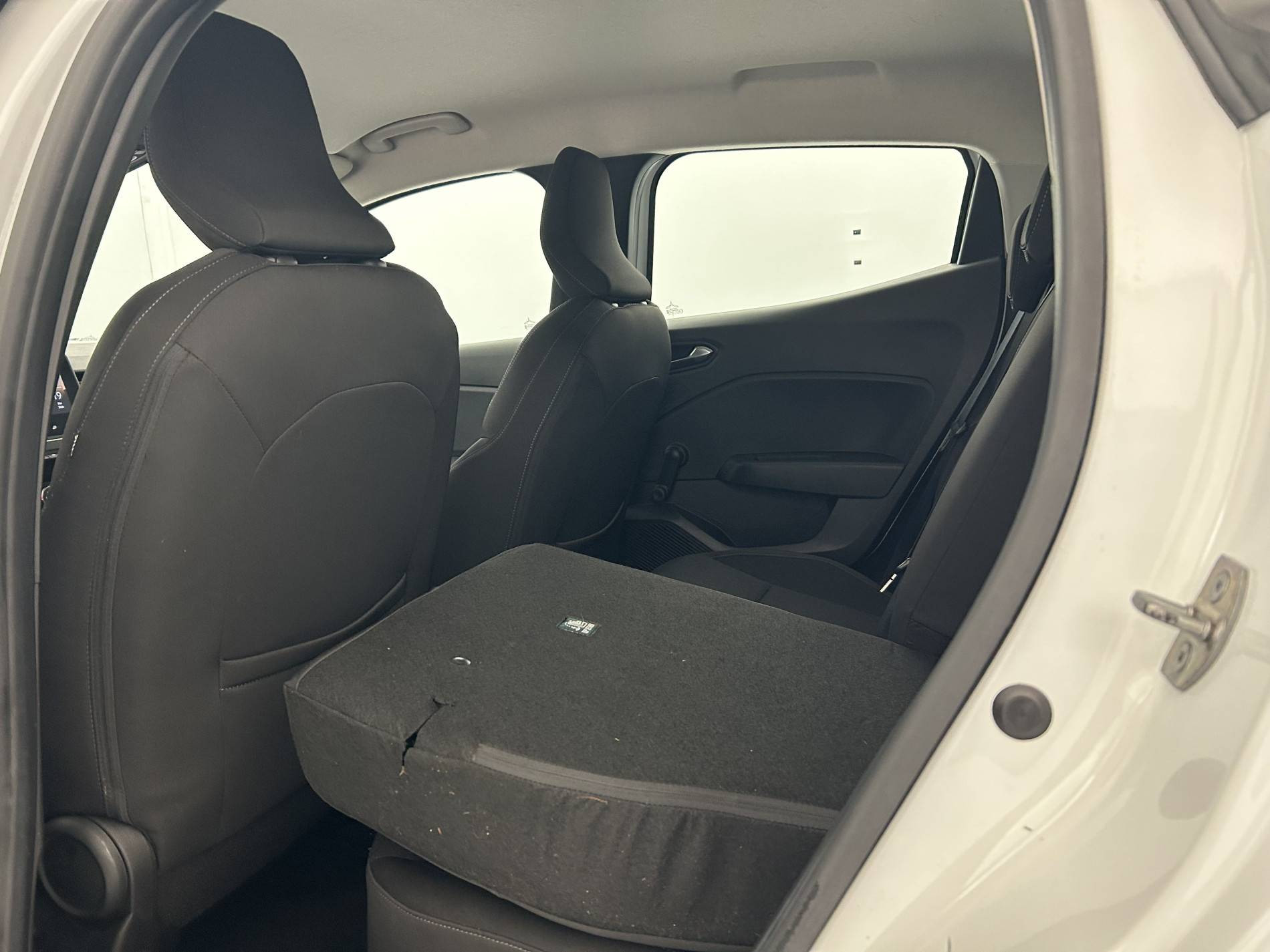 Vente en ligne Renault Clio 5 Clio TCe 90 au prix de 13 990 €