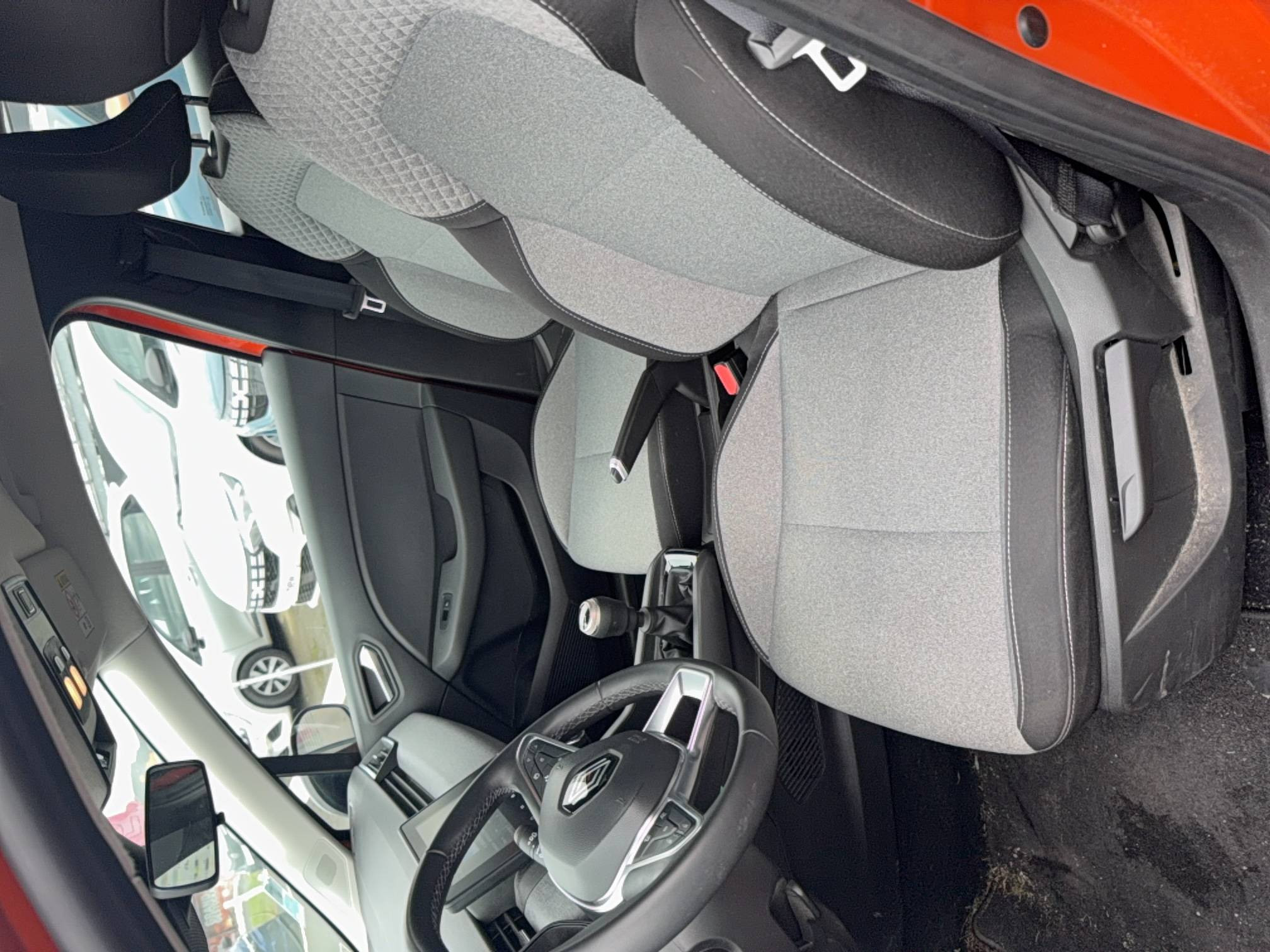 Vente en ligne Renault Clio 5 Clio TCe 100 GPL au prix de 14 490 €