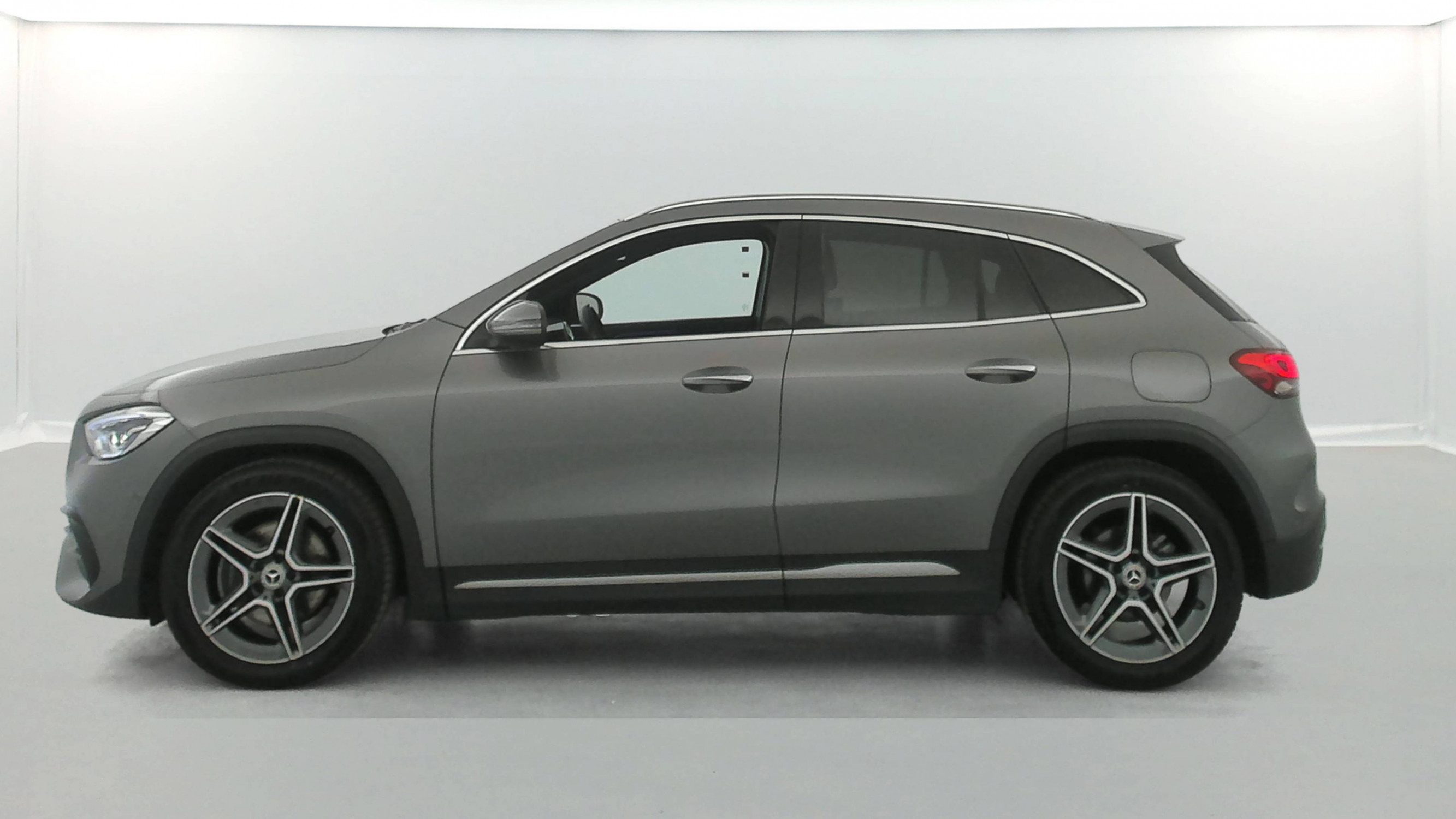 Vente en ligne Mercedes GLA  200 7G-DCT au prix de 31 890 €