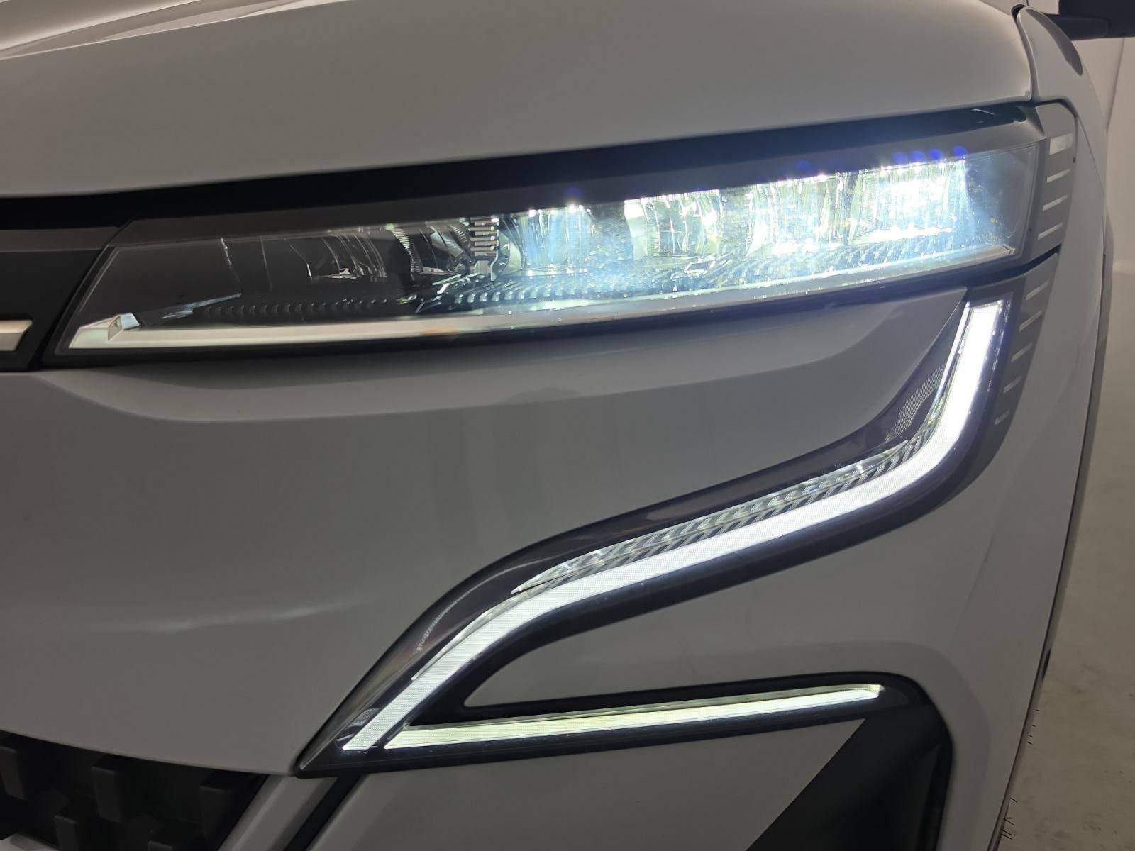 Vente en ligne Renault Megane E-Tech  EV60 220 ch super charge au prix de 28 900 €