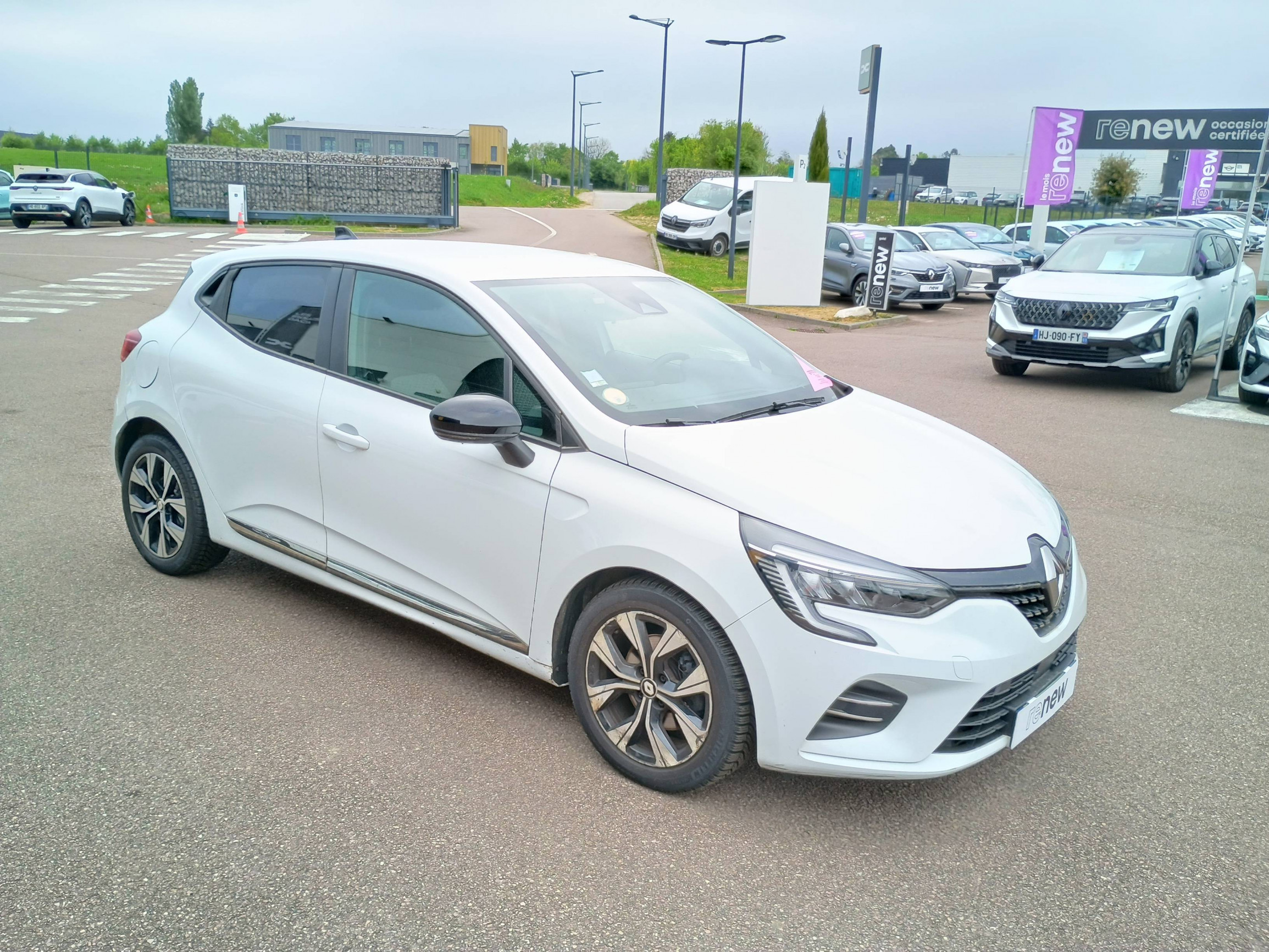 Vente en ligne Renault Clio 5 Clio Blue dCi 100 au prix de 13 991 €