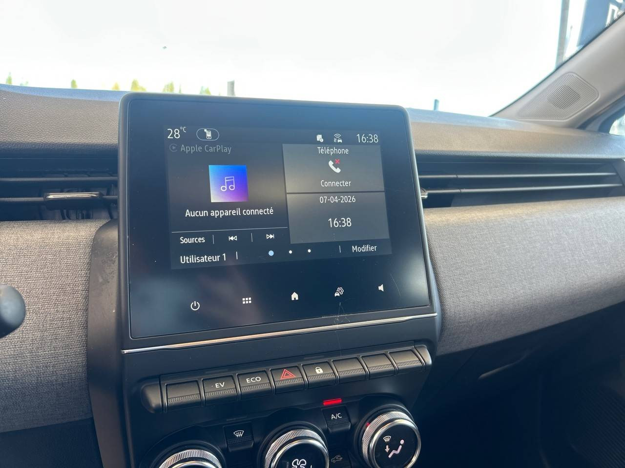 Vente en ligne Renault Clio 5 Clio E-Tech full hybrid 145 ch GSR2 au prix de 20 490 €