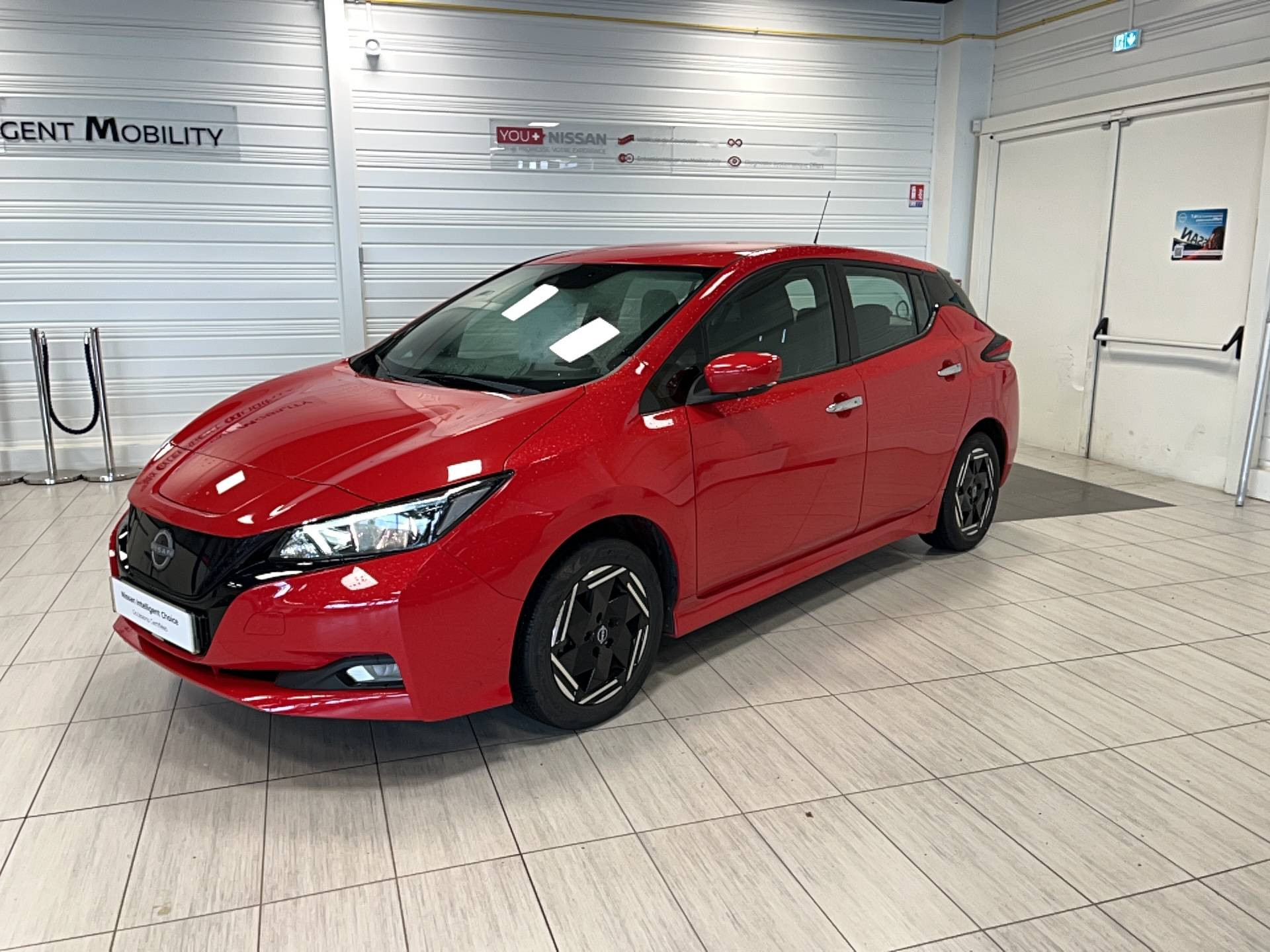 Nissan Leaf  Electrique 40kWh occasion de 2022 en vente à Quimper