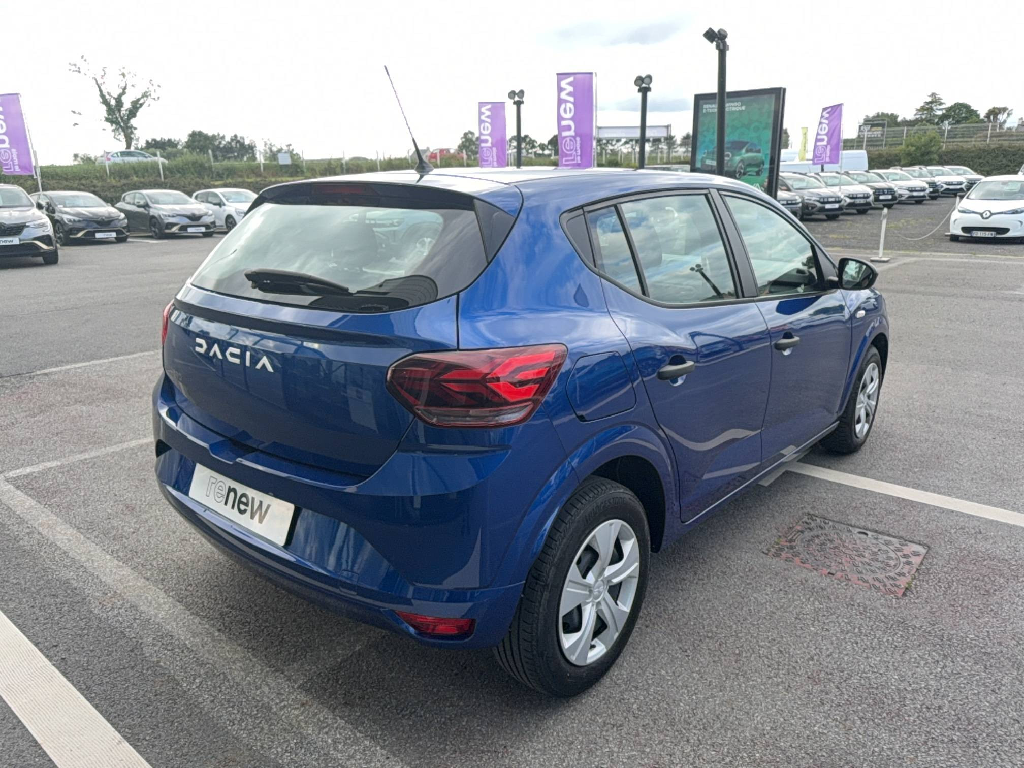 Vente en ligne Dacia Sandero  ECO-G 100 au prix de 11 490 €
