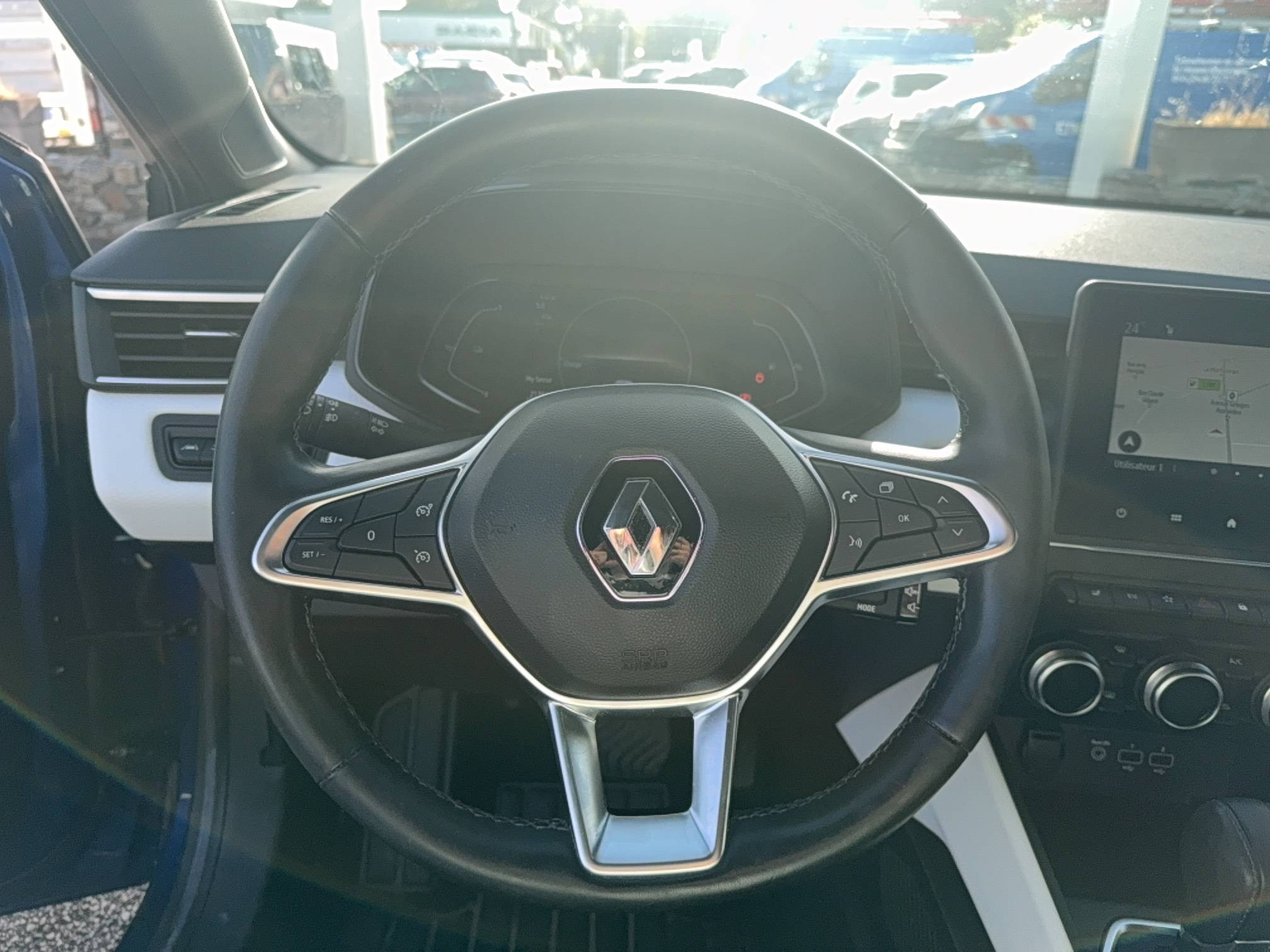 Vente en ligne Renault Clio 5 Clio E-Tech full hybrid 145 au prix de 18 490 €