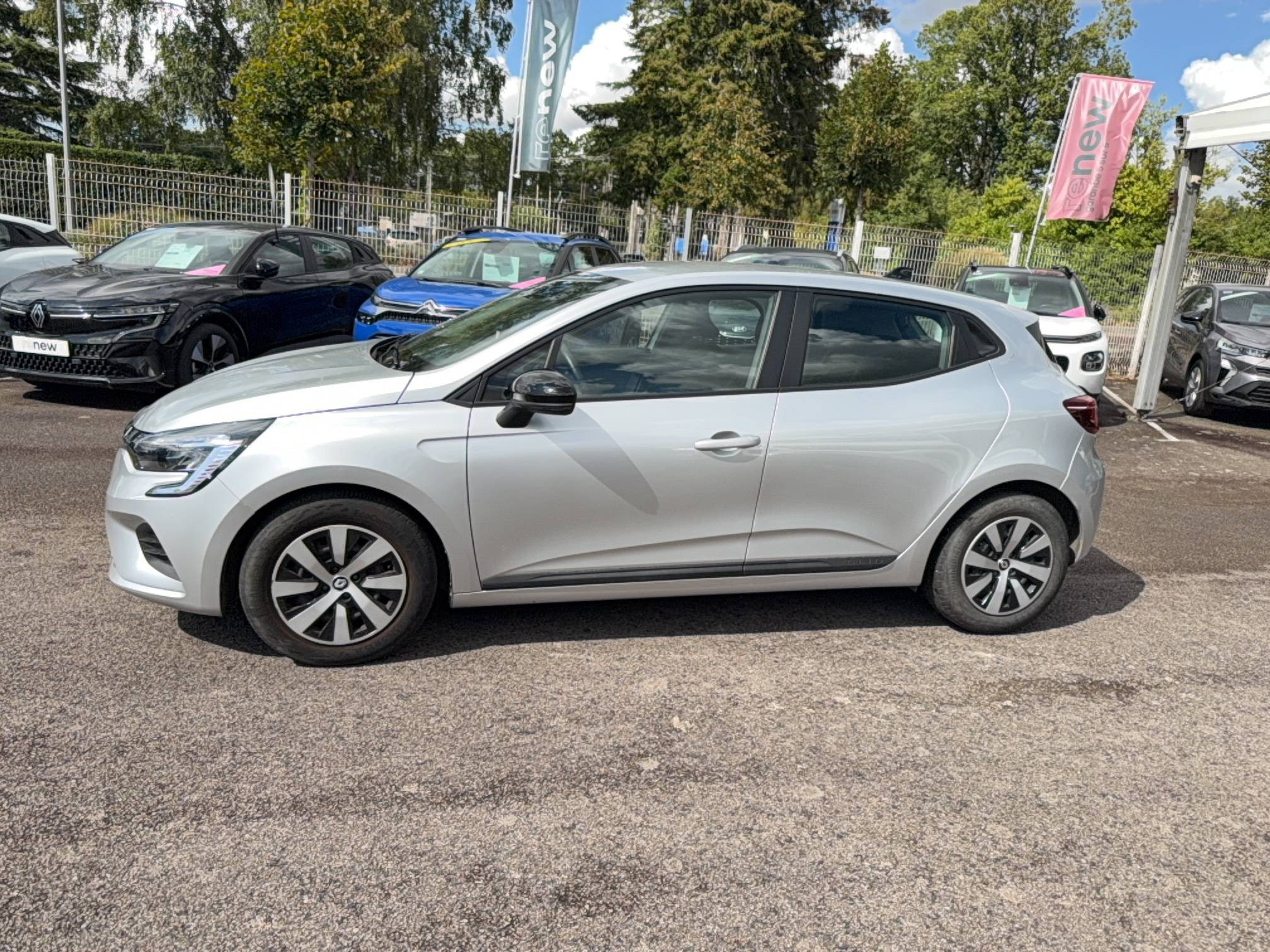 Vente en ligne Renault Clio 5 Clio TCe 90 au prix de 13 390 €