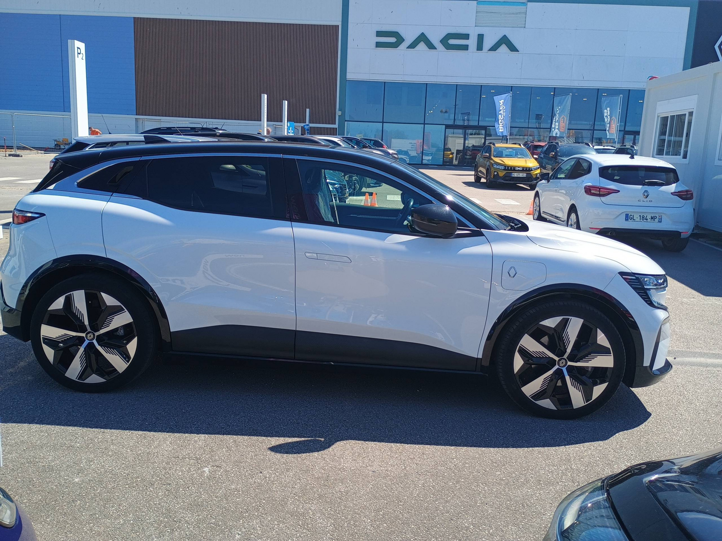 Vente en ligne Renault Megane E-Tech  EV60 220 ch super charge au prix de 24 990 €