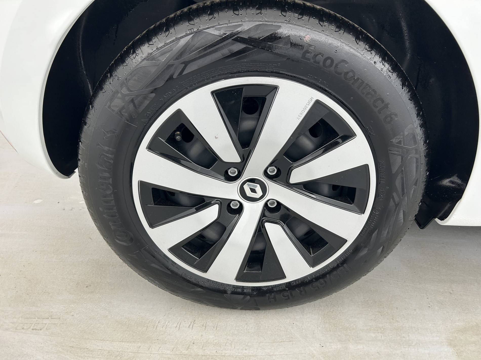 Vente en ligne Renault Clio 5 Clio TCe 90 au prix de 14 690 €