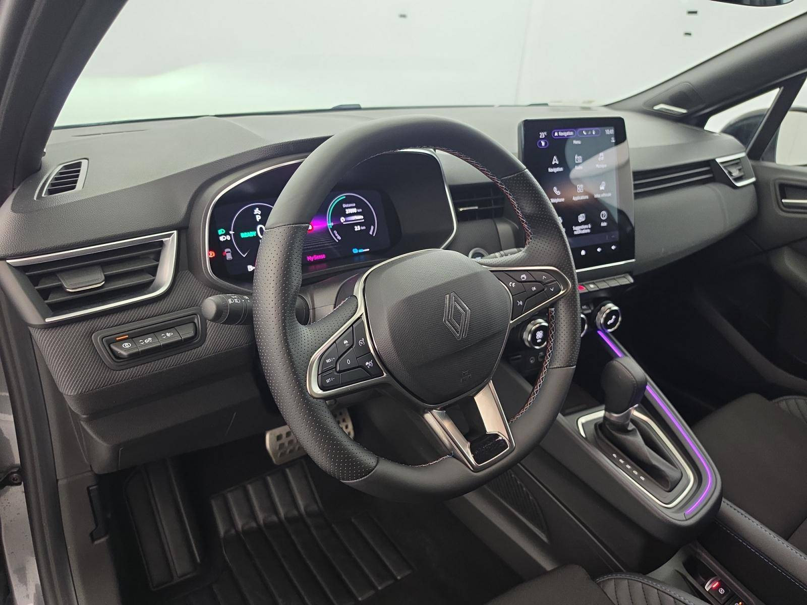 Vente en ligne Renault Clio 5 Clio E-Tech full hybrid 145 ch GSR2 au prix de 21 390 €