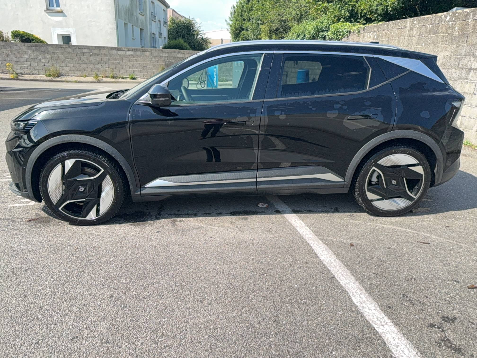 Vente en ligne Renault Scenic E-Tech Scenic E-Tech électrique 220 ch grande autonomie au prix de 52 390 €