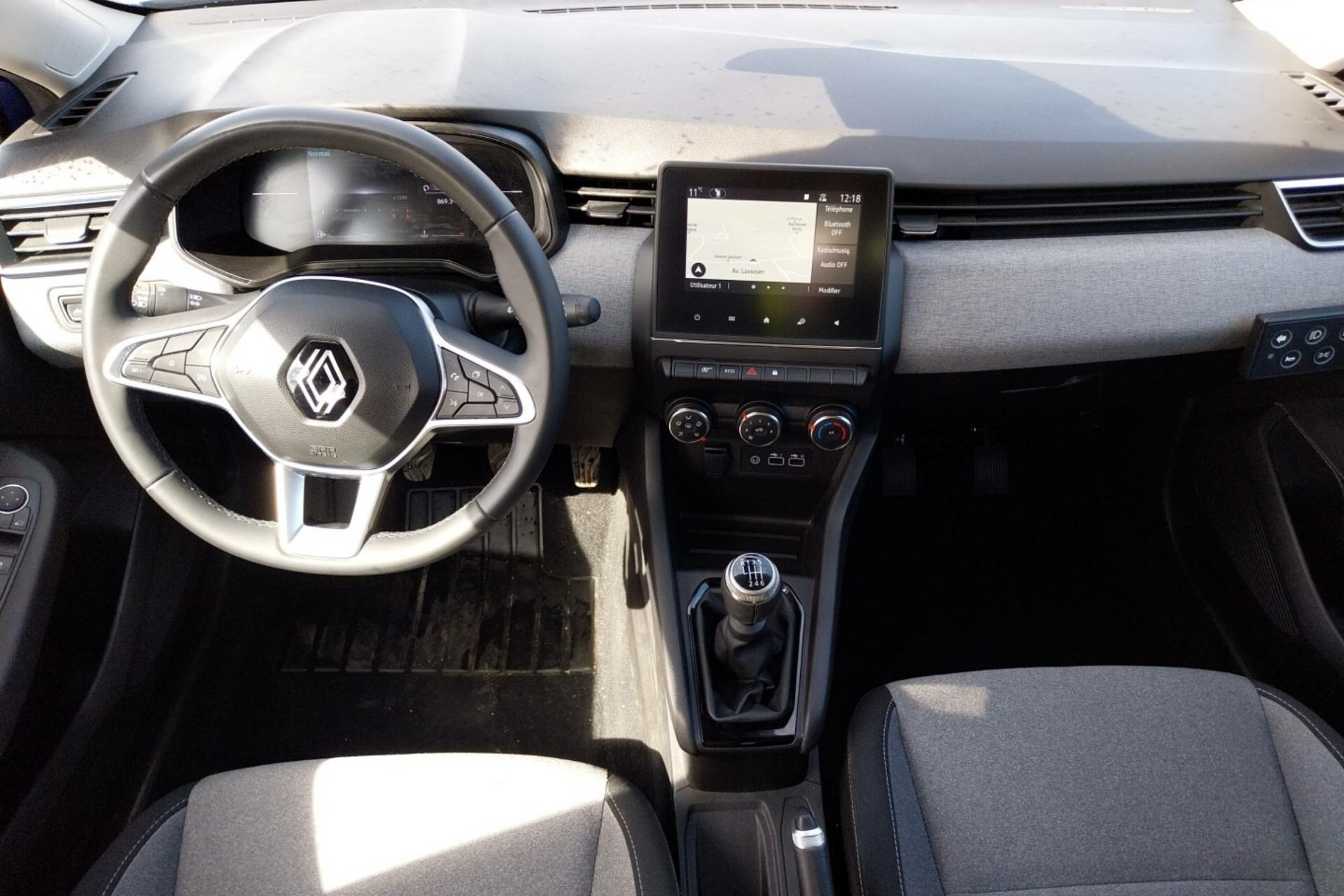 Vente en ligne Renault Clio 5 Clio Blue dCi 100 ch GSR2 au prix de 15 980 €