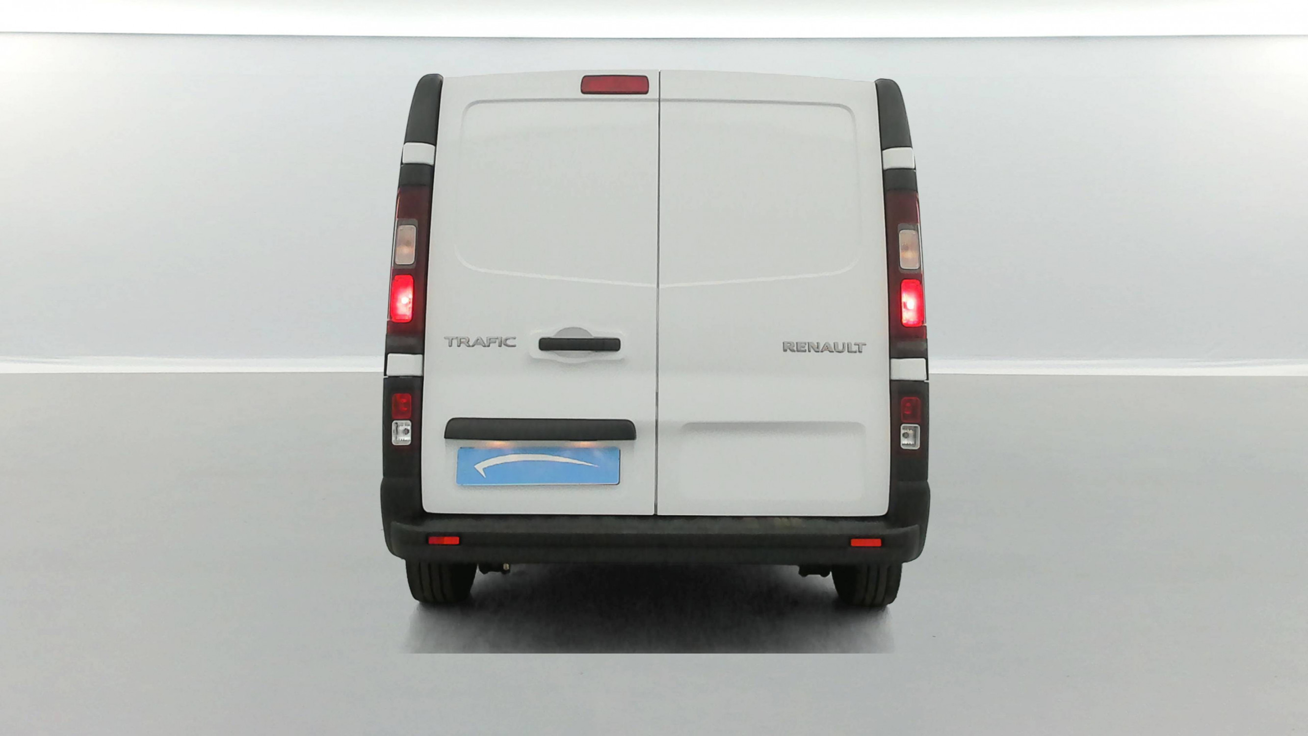 Vente en ligne Renault Trafic 3 Fourgon TRAFIC FGN L1H1 3000 KG BLUE DCI 130 au prix de 21 490 €