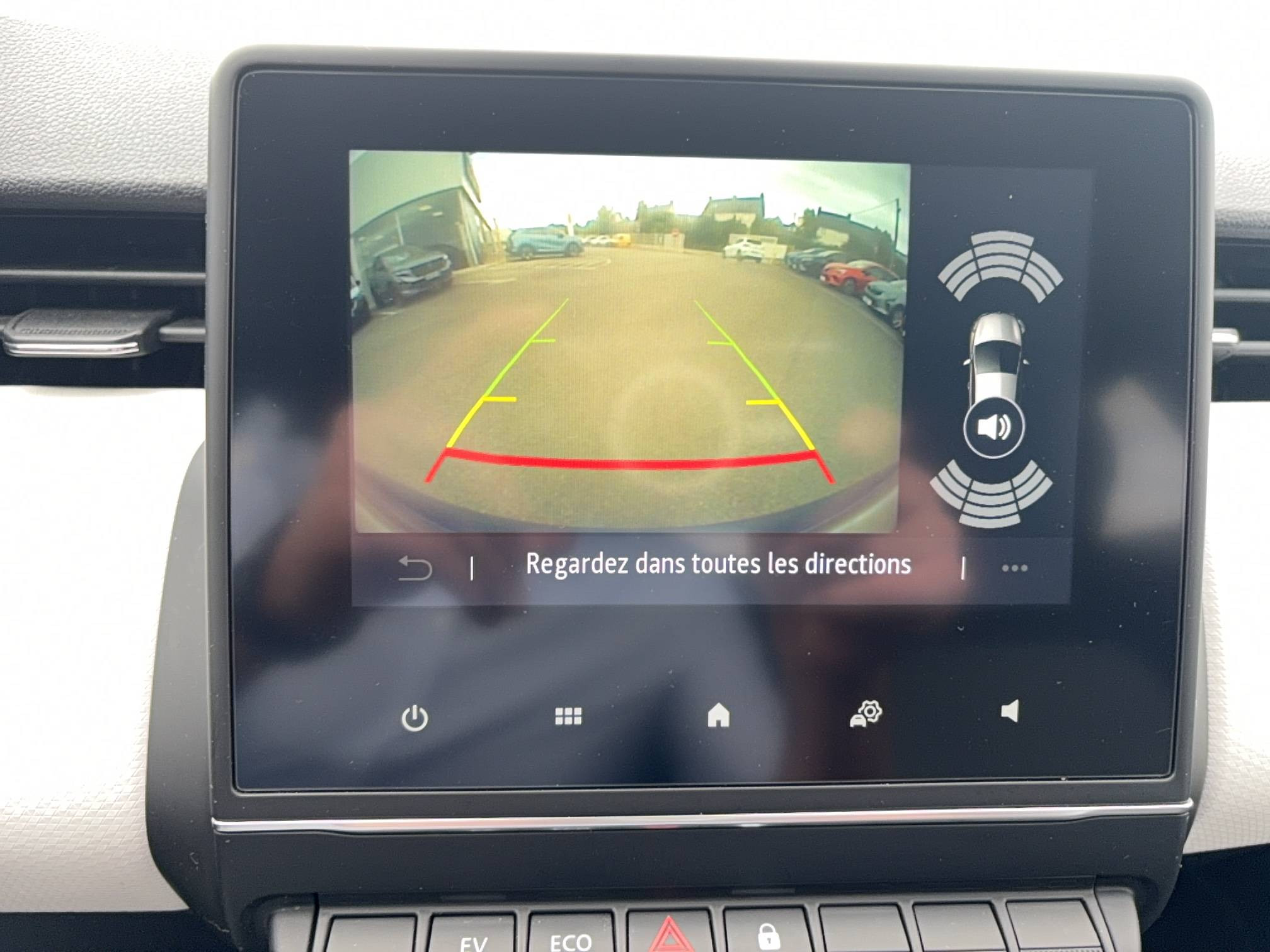 Vente en ligne Renault Clio 5 Clio E-Tech full hybrid 145 au prix de 16 490 €