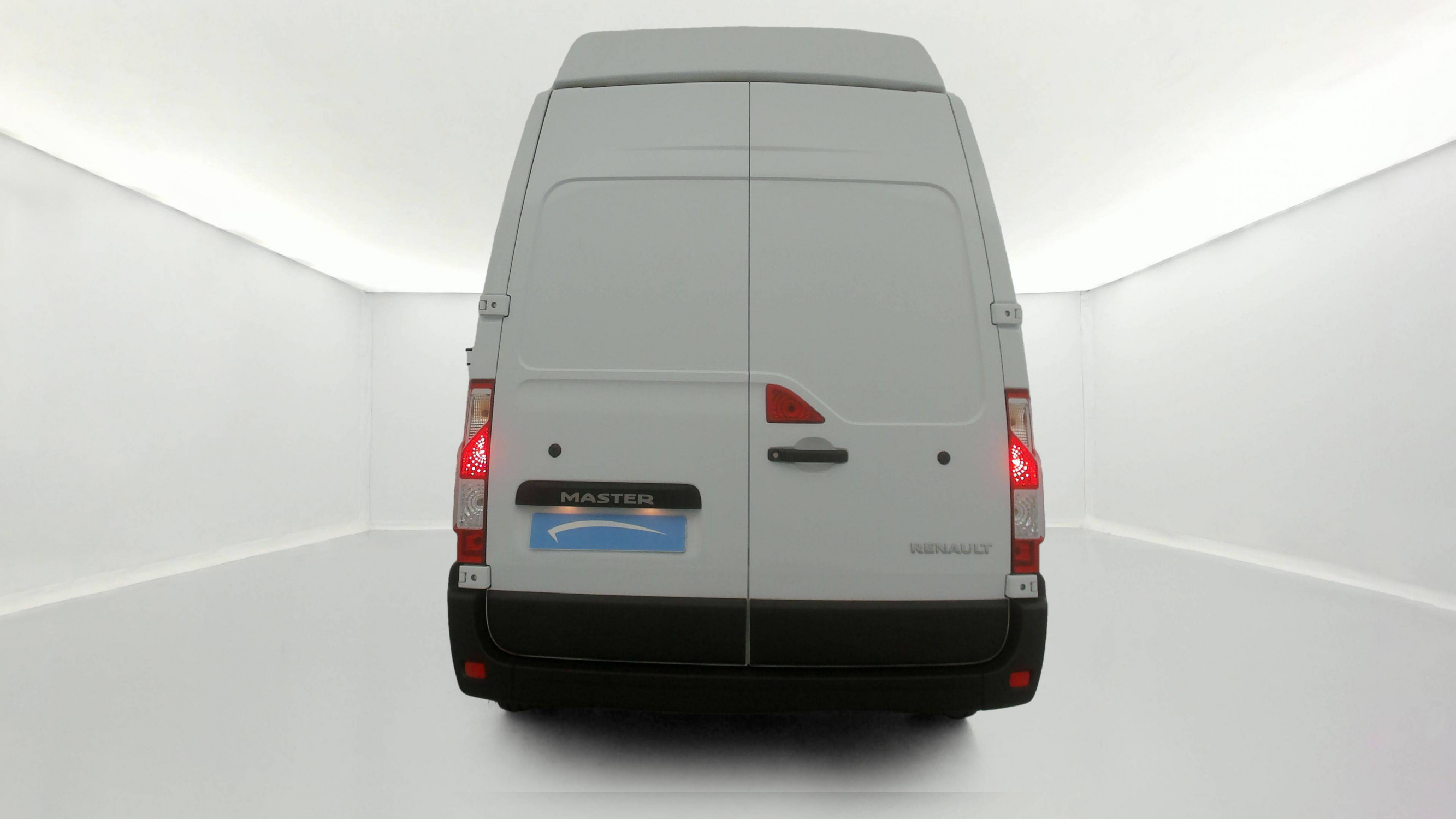 Vente en ligne Renault Master Fourgon MASTER FGN TRAC F3500 L3H3 BLUE DCI 135 au prix de 26 490 €