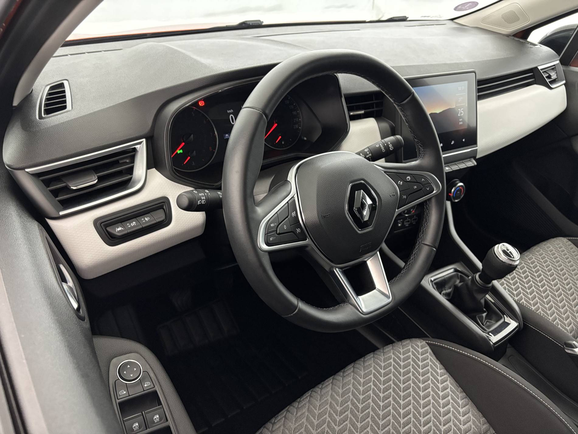 Vente en ligne Renault Clio 5 Clio SCe 65 au prix de 12 990 €