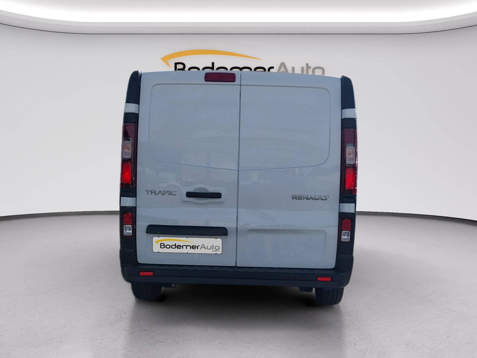 Vente en ligne Renault Trafic 3 Fourgon TRAFIC FGN L1H1 3000 KG BLUE DCI 130 au prix de 23 900 €