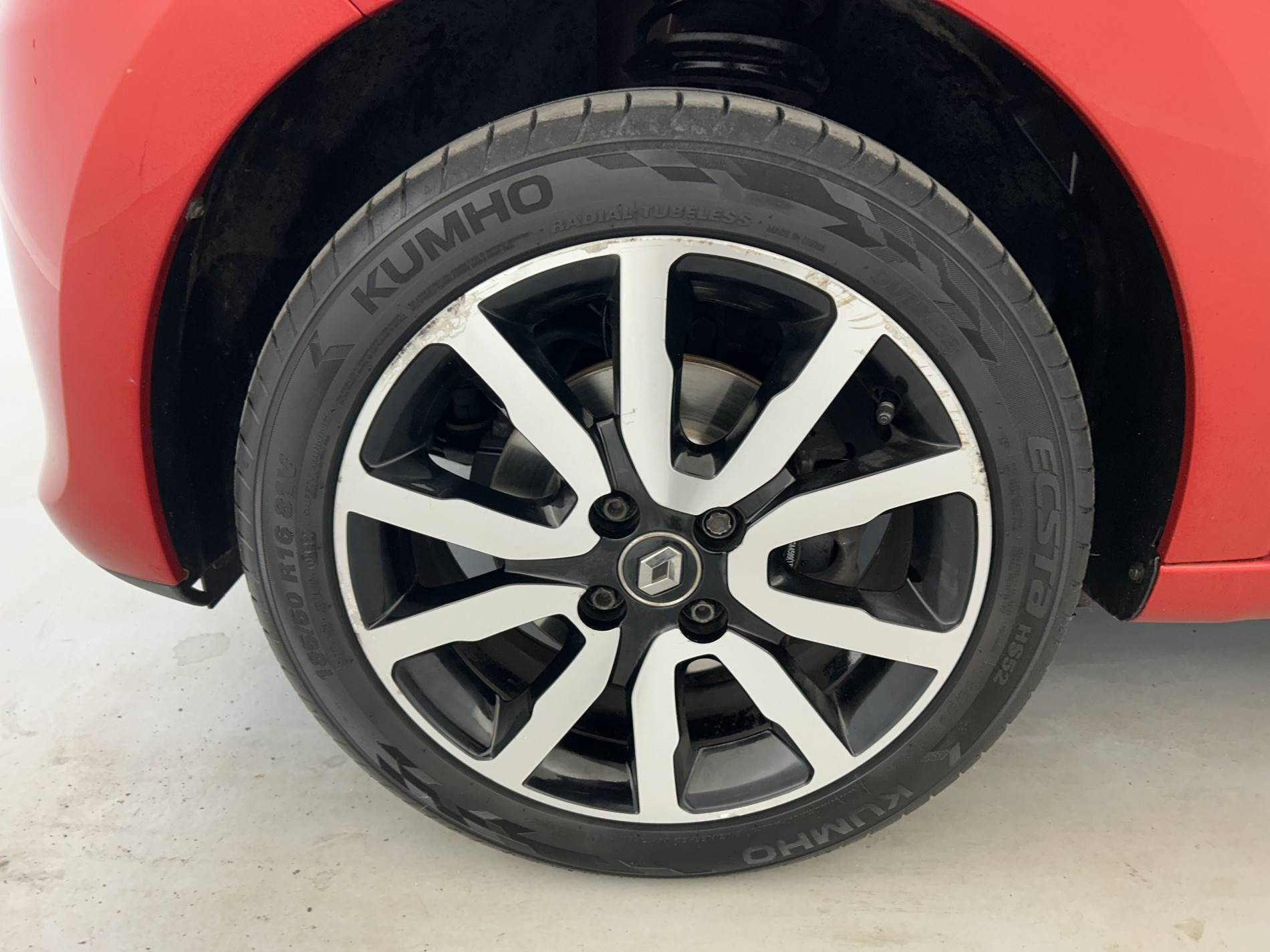 Vente en ligne Renault Twingo 3  0.9 TCe 90 Energy au prix de 9 390 €