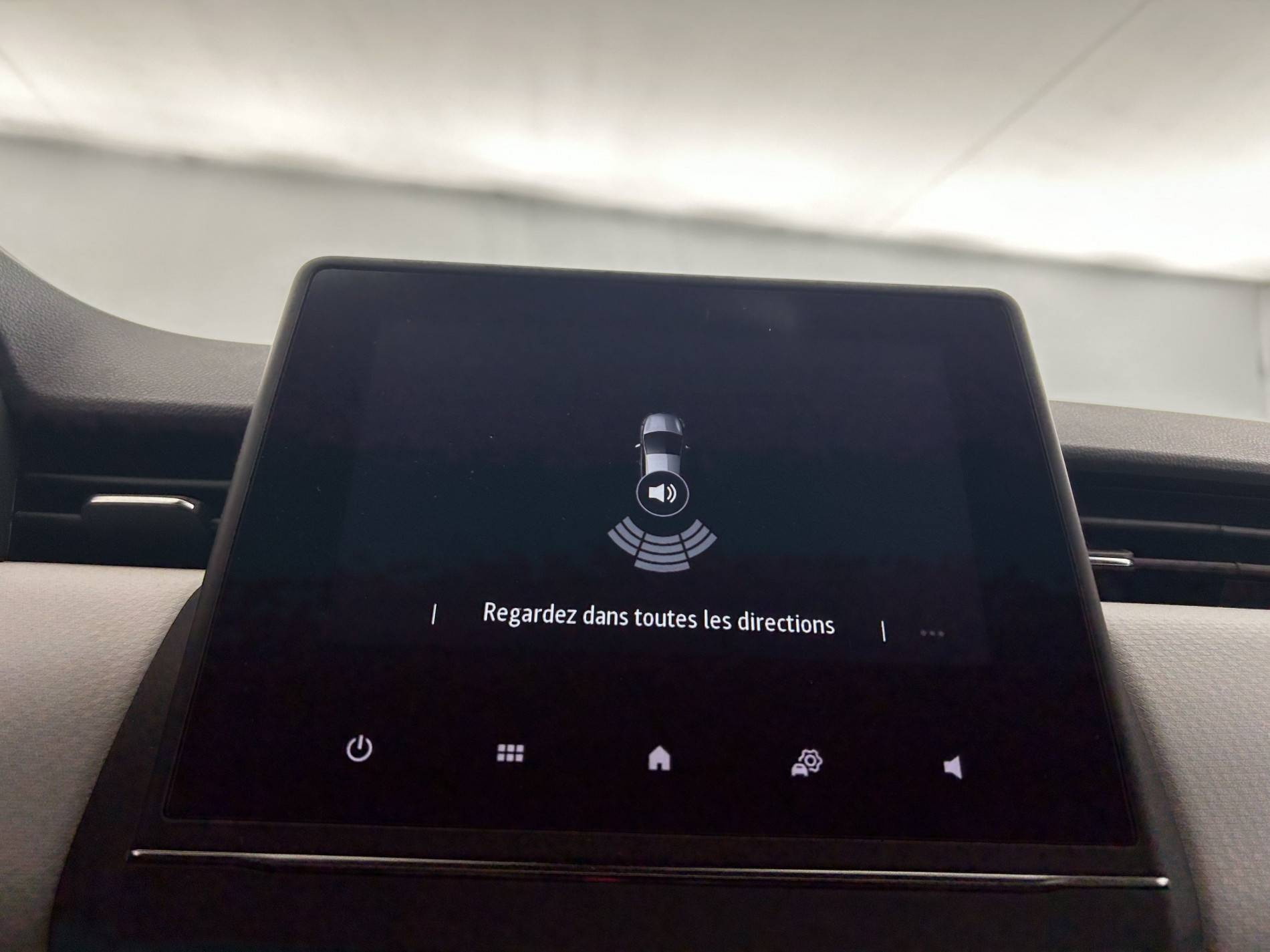 Vente en ligne Renault Clio 5 Clio TCe 90 - 21N au prix de 14 640 €