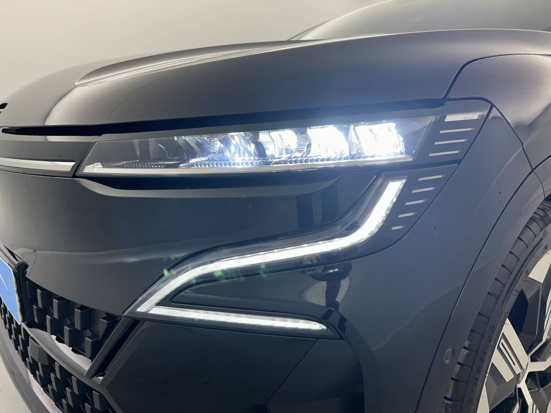 Vente en ligne Renault Megane E-Tech  EV60 220 ch super charge au prix de 25 791 €