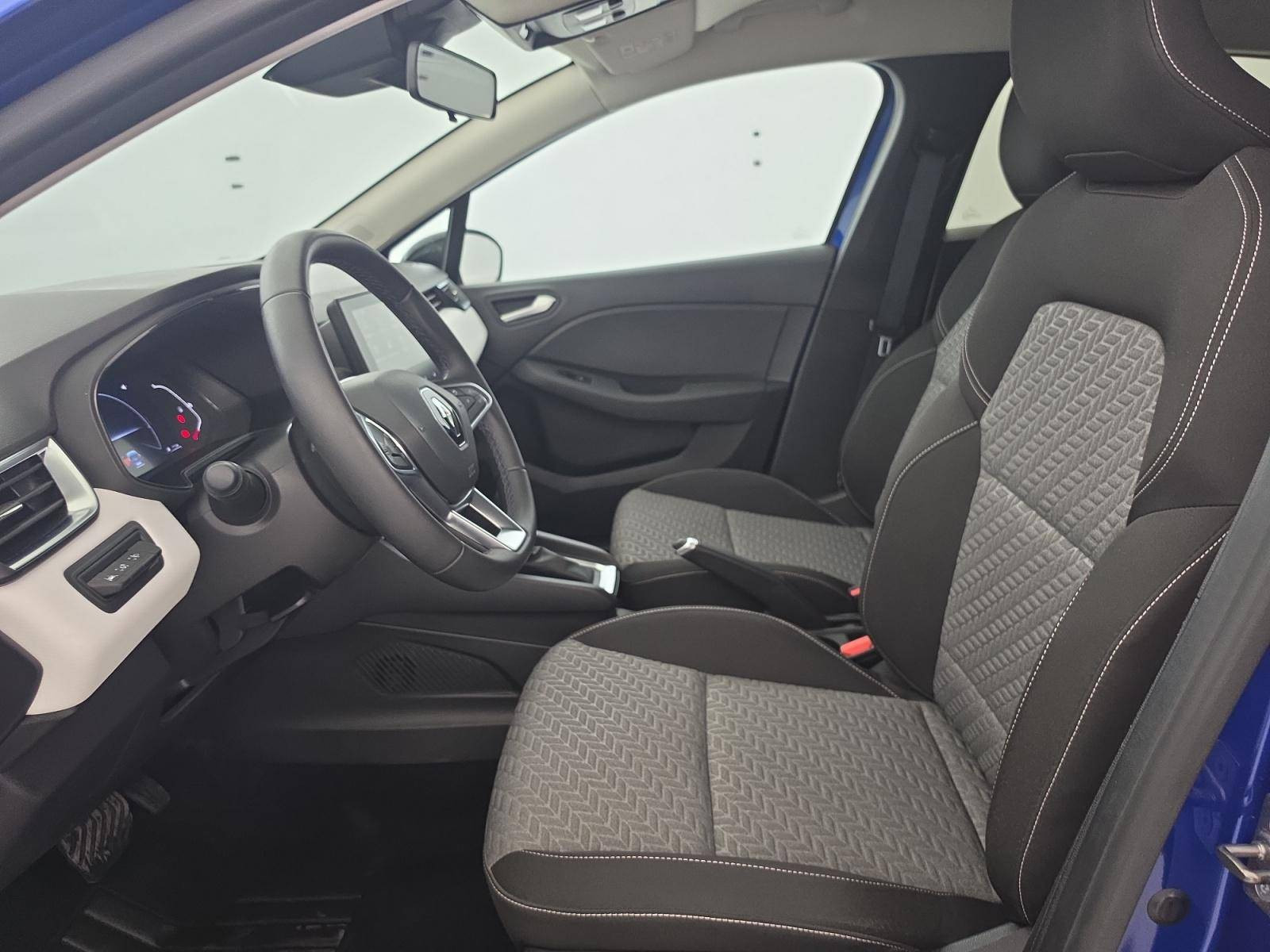Vente en ligne Renault Clio 5 Clio E-Tech full hybrid 145 au prix de 16 990 €