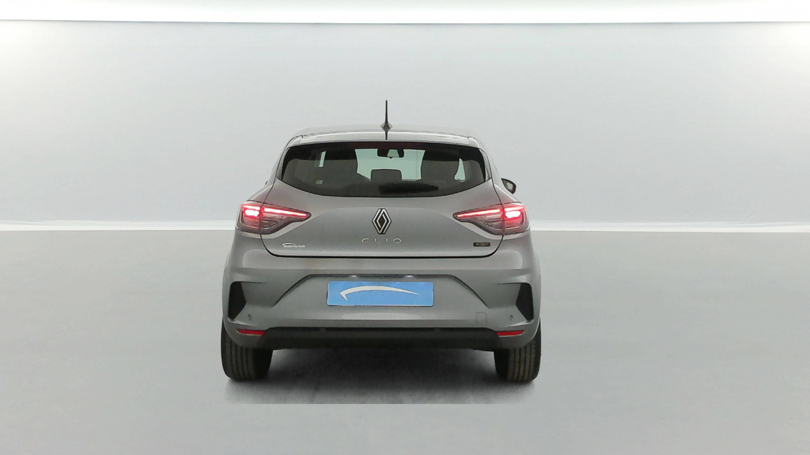 Vente en ligne Renault Clio 5 Clio E-Tech full hybrid 145 ch GSR2 au prix de 19 900 €