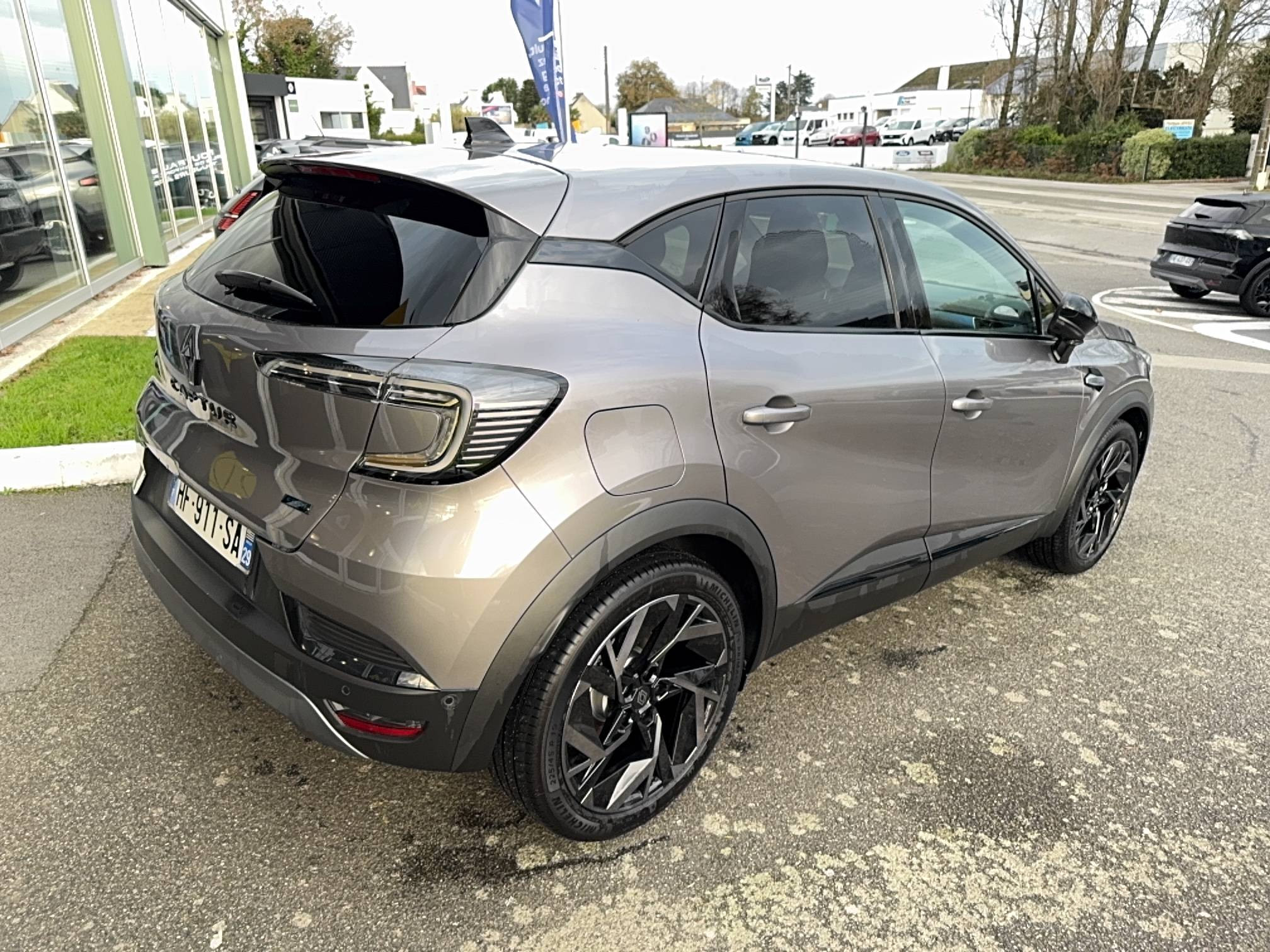 Vente en ligne Renault Captur  E-Tech full hybrid 160 ch au prix de 31 490 €
