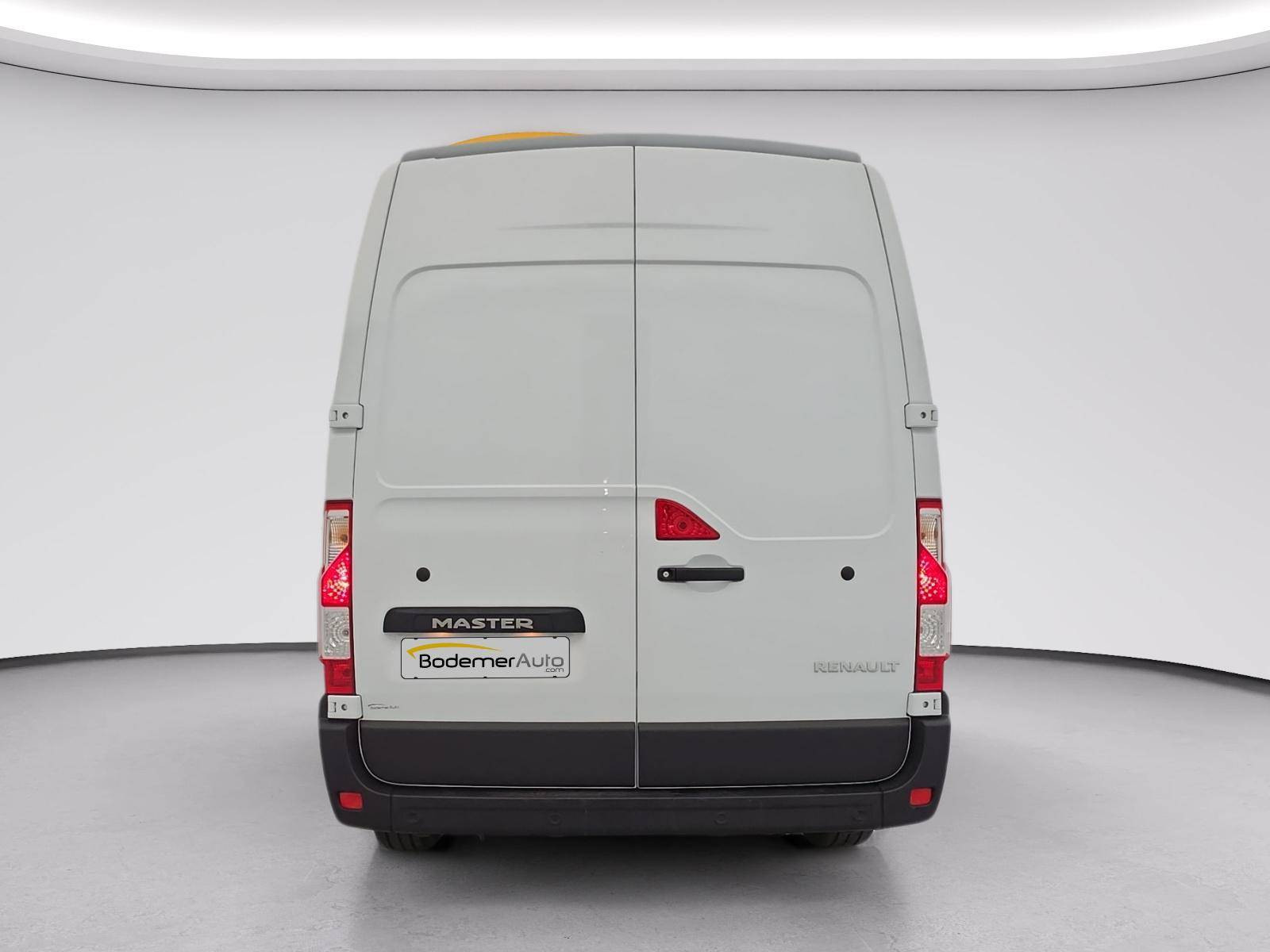 Vente en ligne Renault Master Fourgon MASTER FGN TRAC F3500 L3H3 BLUE DCI 135 au prix de 26 990 €