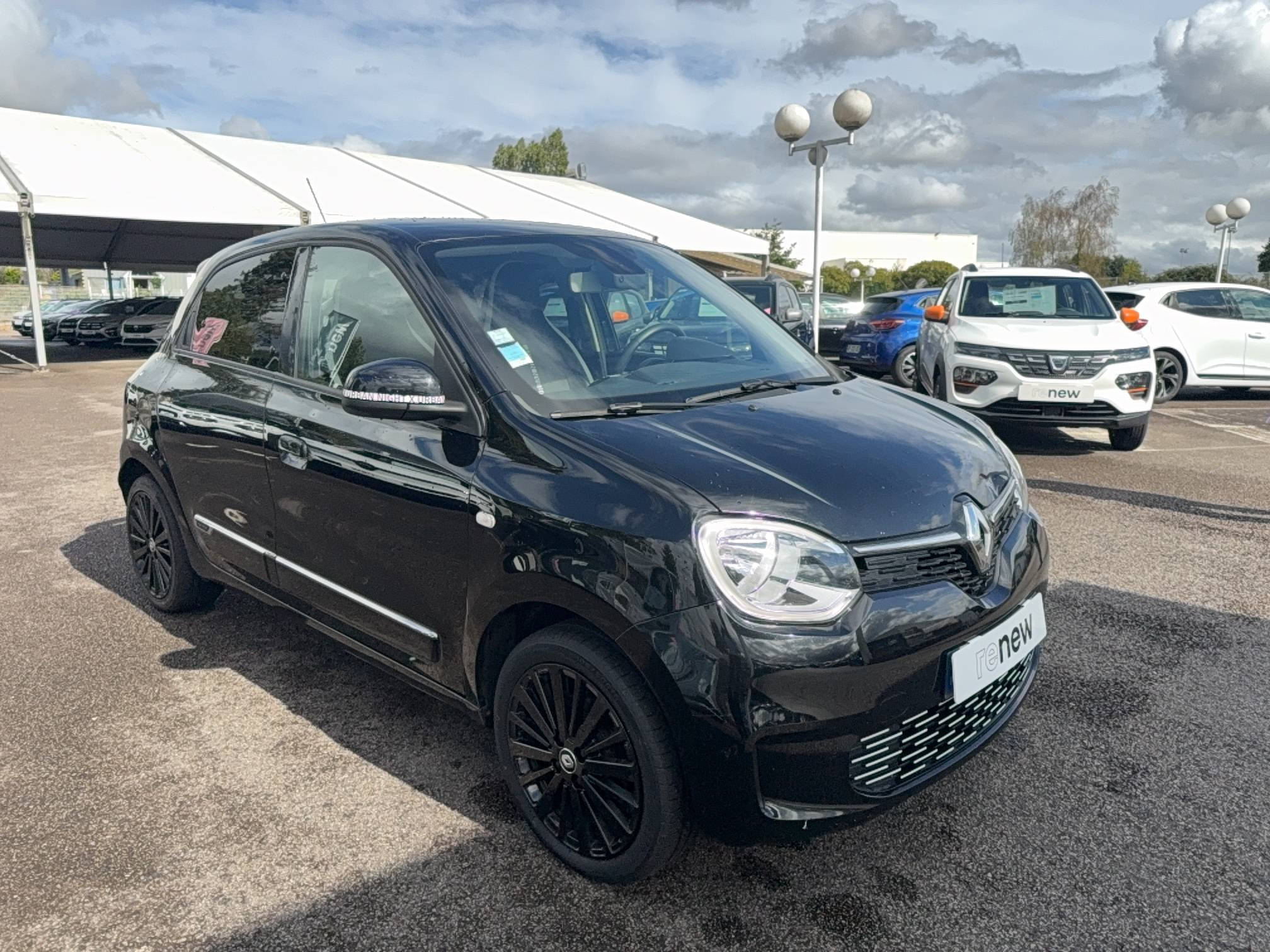 Vente en ligne Renault Twingo Electrique Twingo III E-Tech au prix de 11 590 €