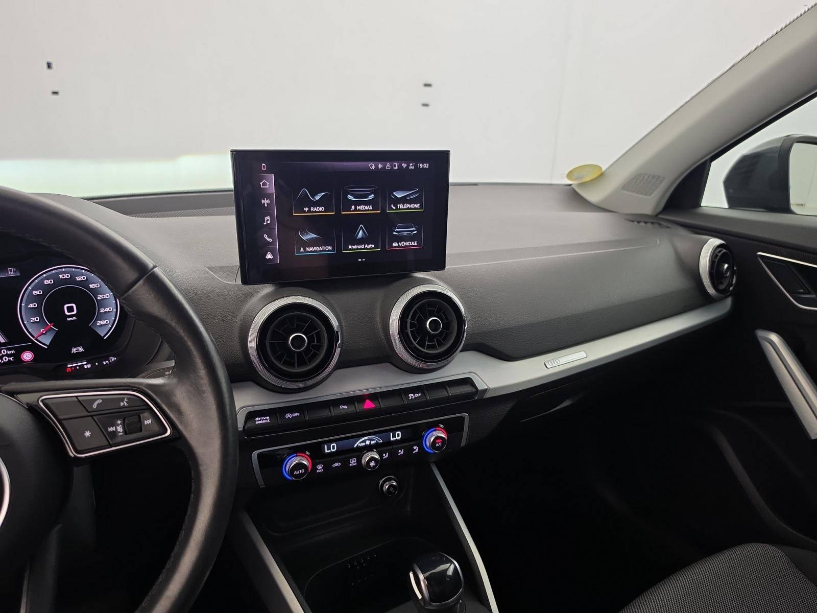 Vente en ligne Audi Q2  35 TDI 150 S tronic 7 au prix de 32 990 €
