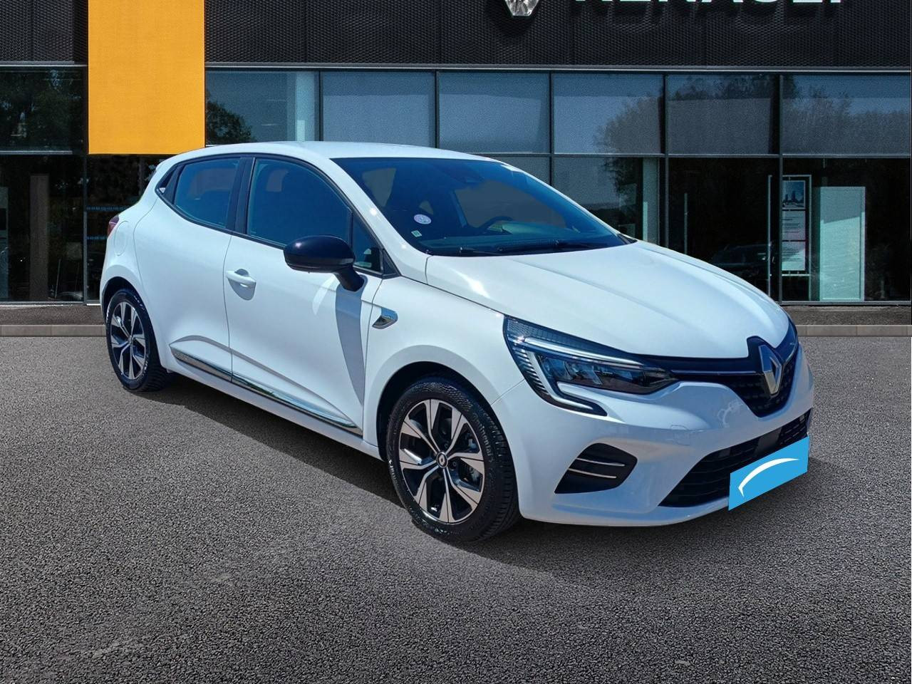 Vente en ligne Renault Clio 5 Clio E-Tech 140 - 21N au prix de 16 490 €