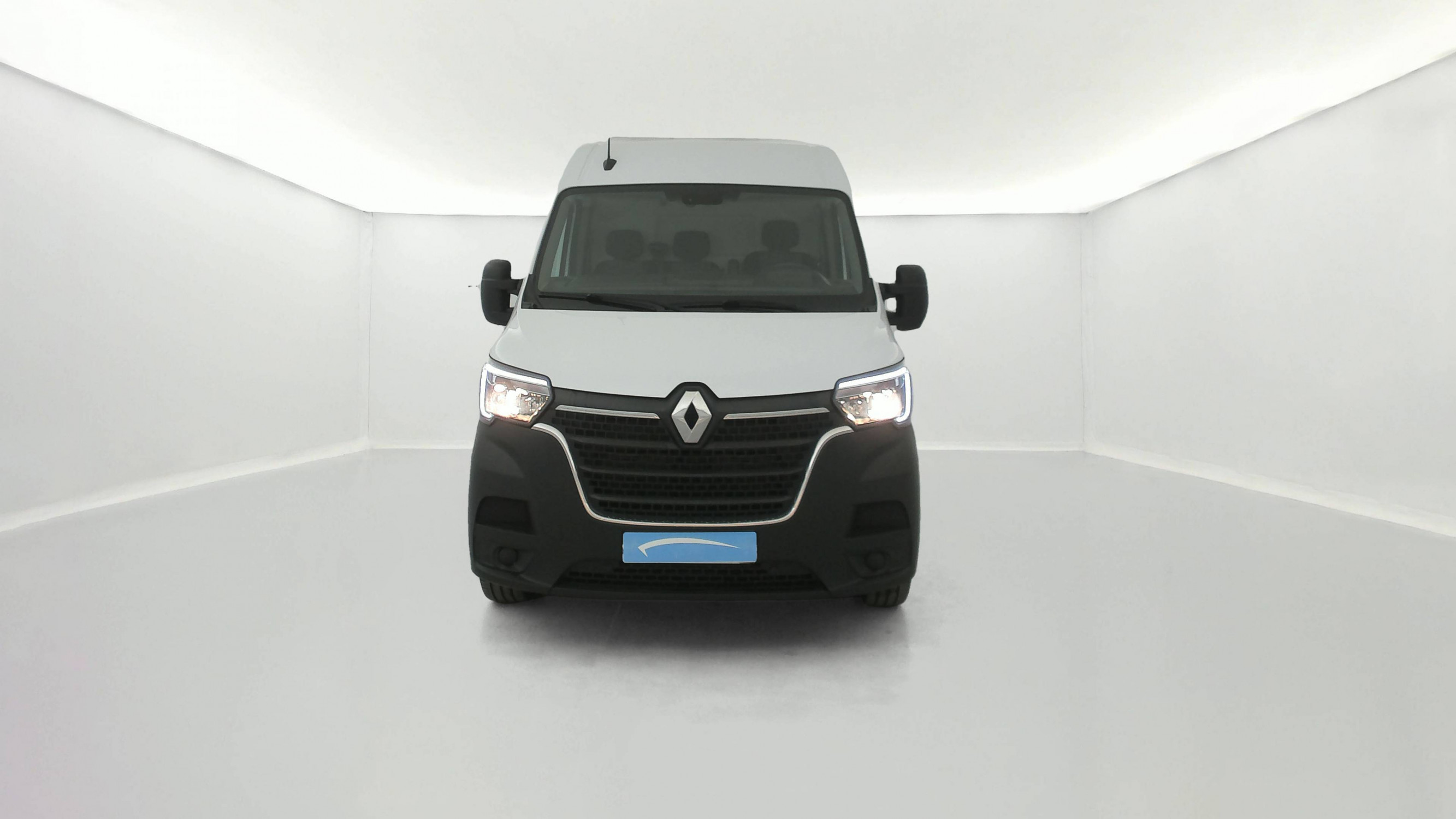 Renault Master Fourgon MASTER FGN TRAC F3500 L2H2 BLUE DCI 135 occasion de 2024 en vente à Concarneau