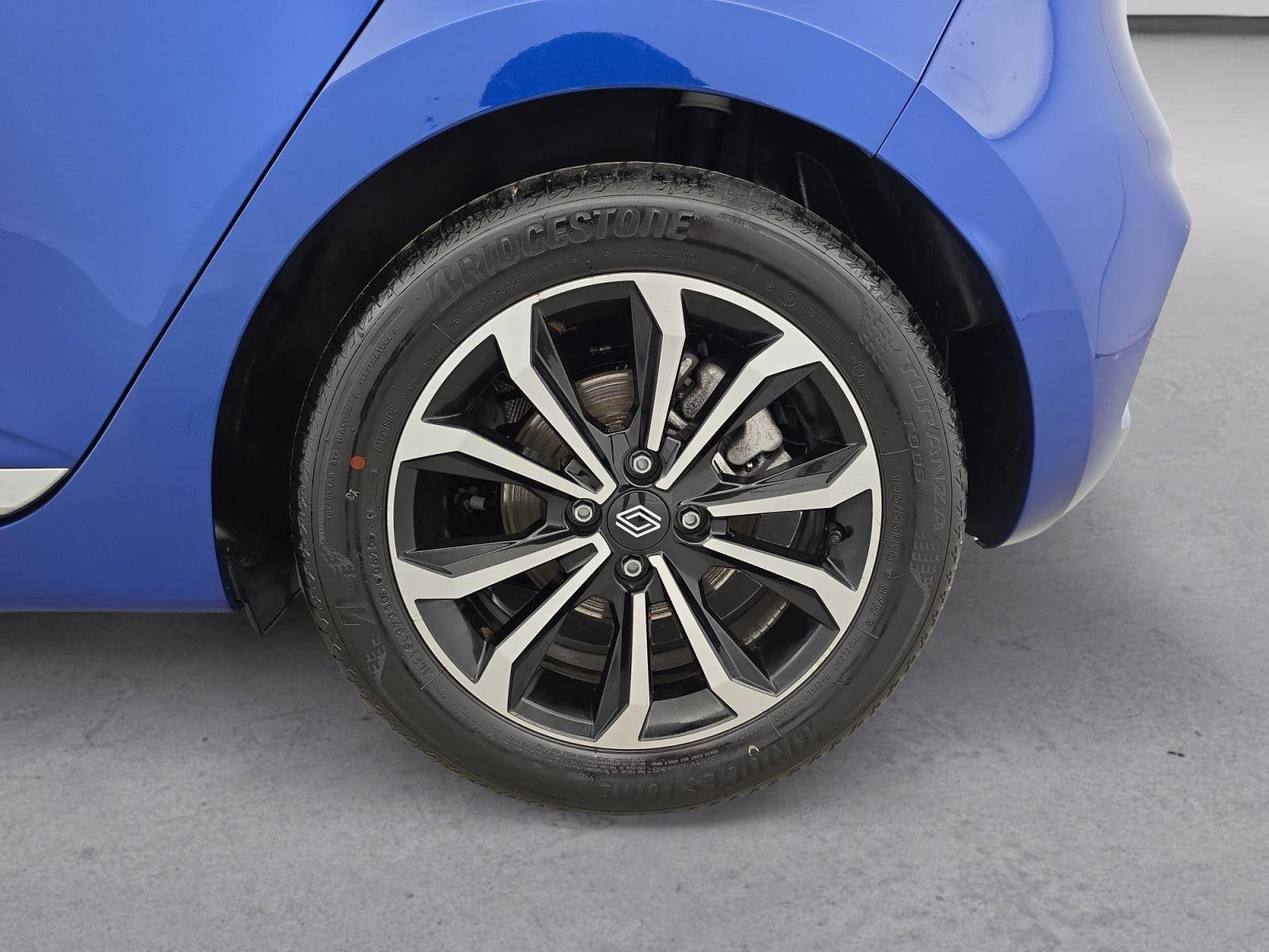 Vente en ligne Renault Clio 5 Clio E-Tech full hybrid 145 ch GSR2 au prix de 21 390 €
