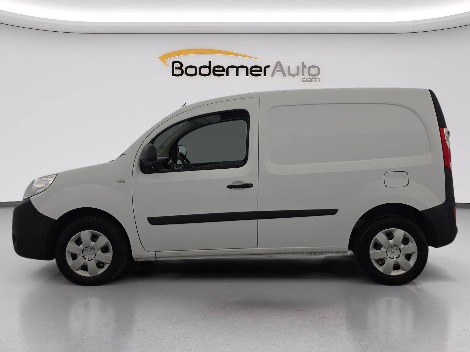 Vente en ligne Renault Kangoo Express  BLUE DCI 80 au prix de 10 490 €