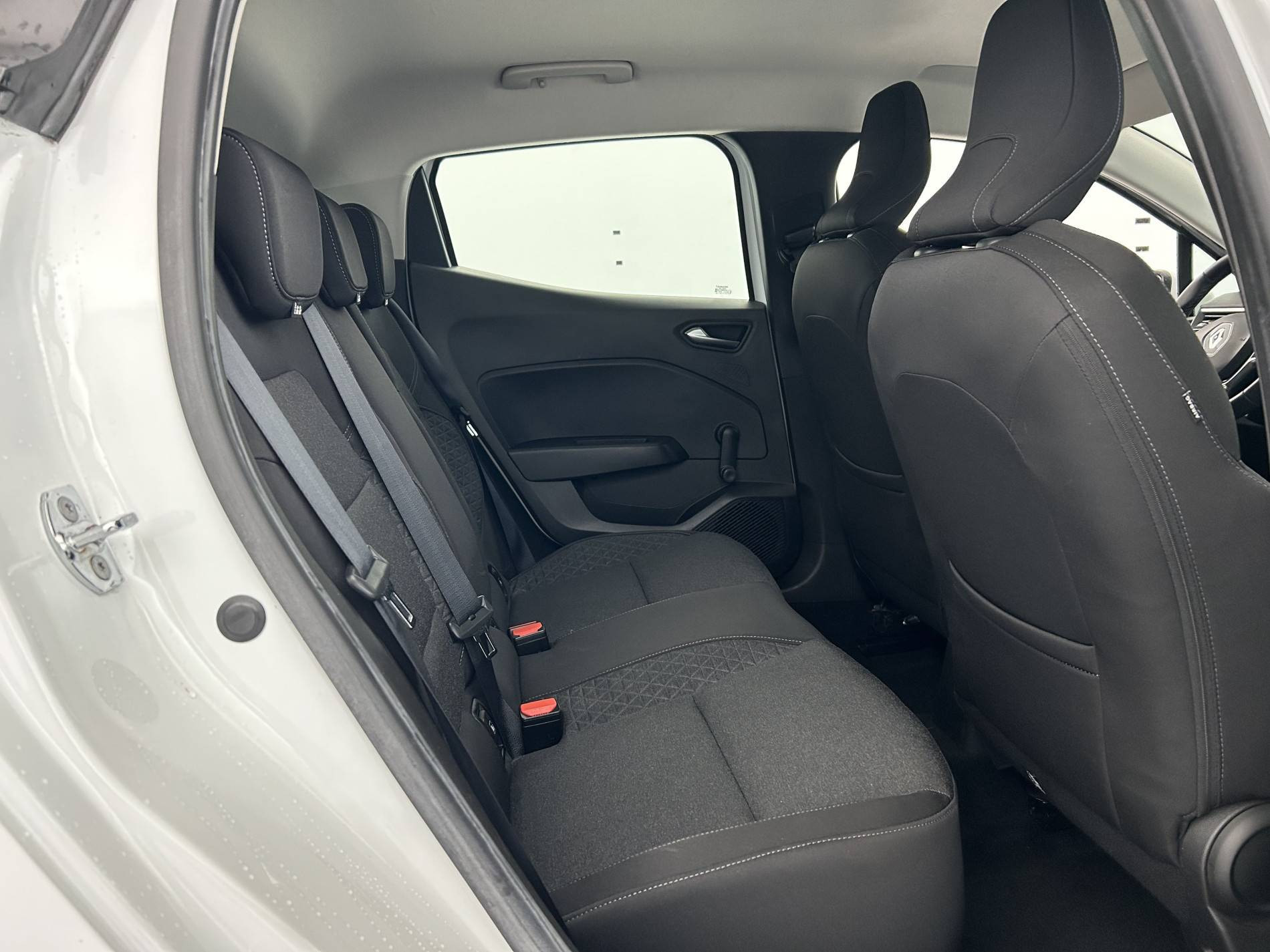 Vente en ligne Renault Clio 5 Clio SCe 65 - 21 au prix de 12 790 €