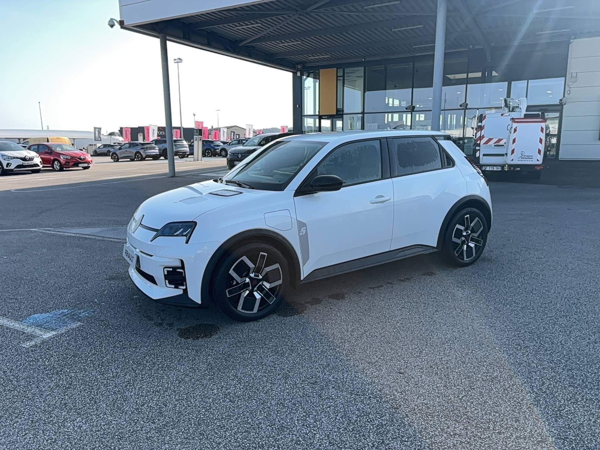 Renault R5 E-Tech  150 ch autonomie confort occasion de 2026 en vente à Cherbourg