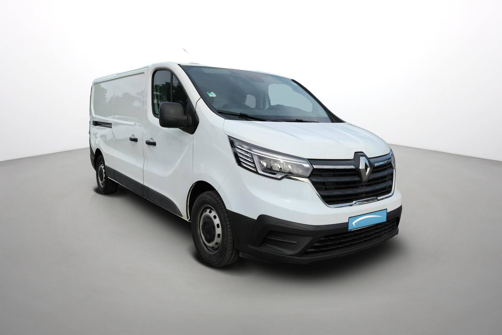 Vente en ligne Renault Trafic 3 Fourgon TRAFIC FGN L2H1 3000 KG BLUE DCI 130 au prix de 24 990 €