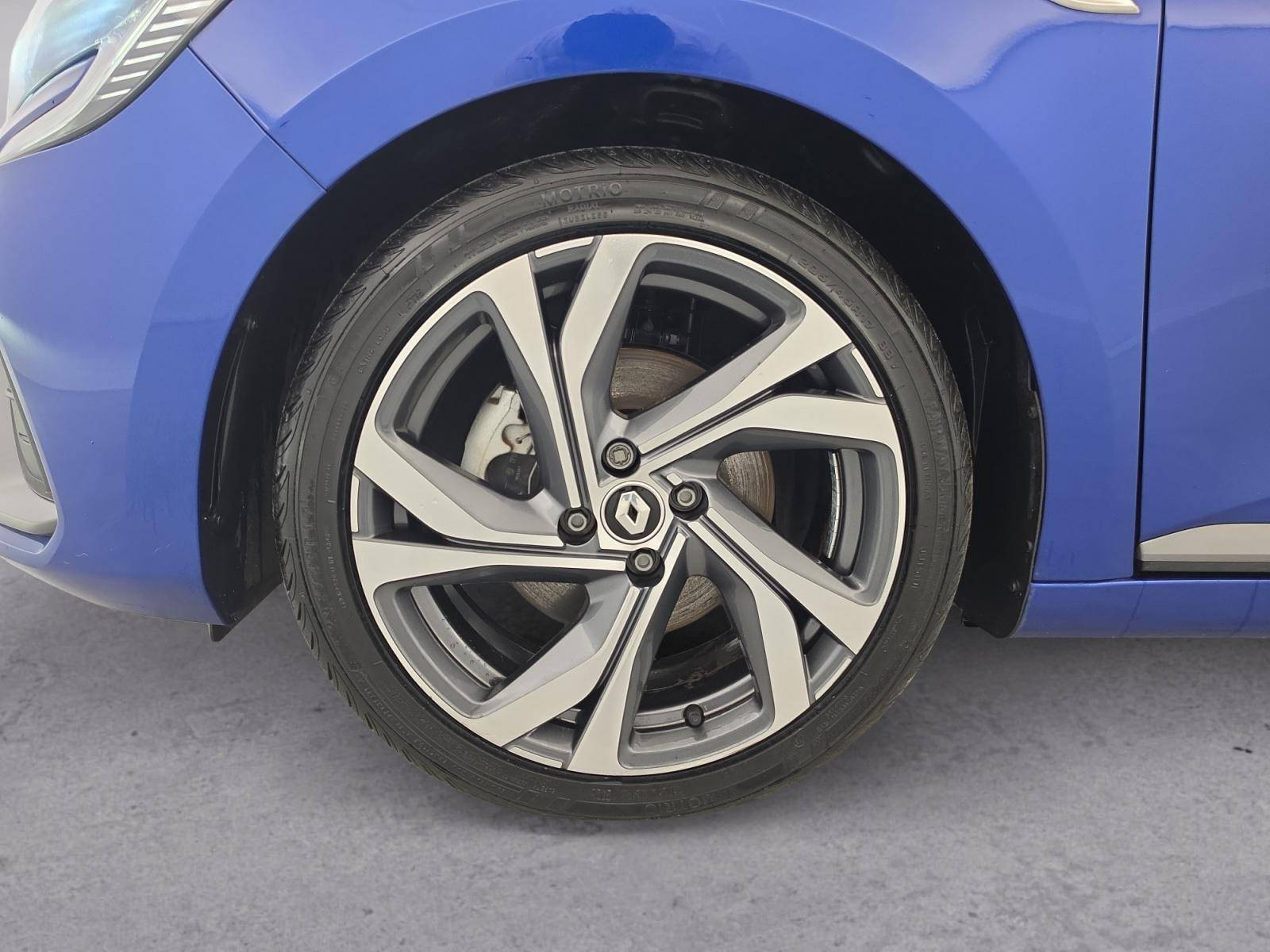 Vente en ligne Renault Clio 5 Clio E-Tech hybride 145 au prix de 19 490 €