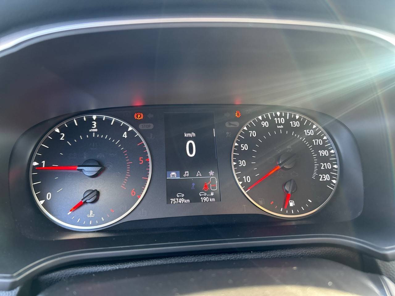 Vente en ligne Renault Megane 4  Blue dCi 115 au prix de 16 490 €