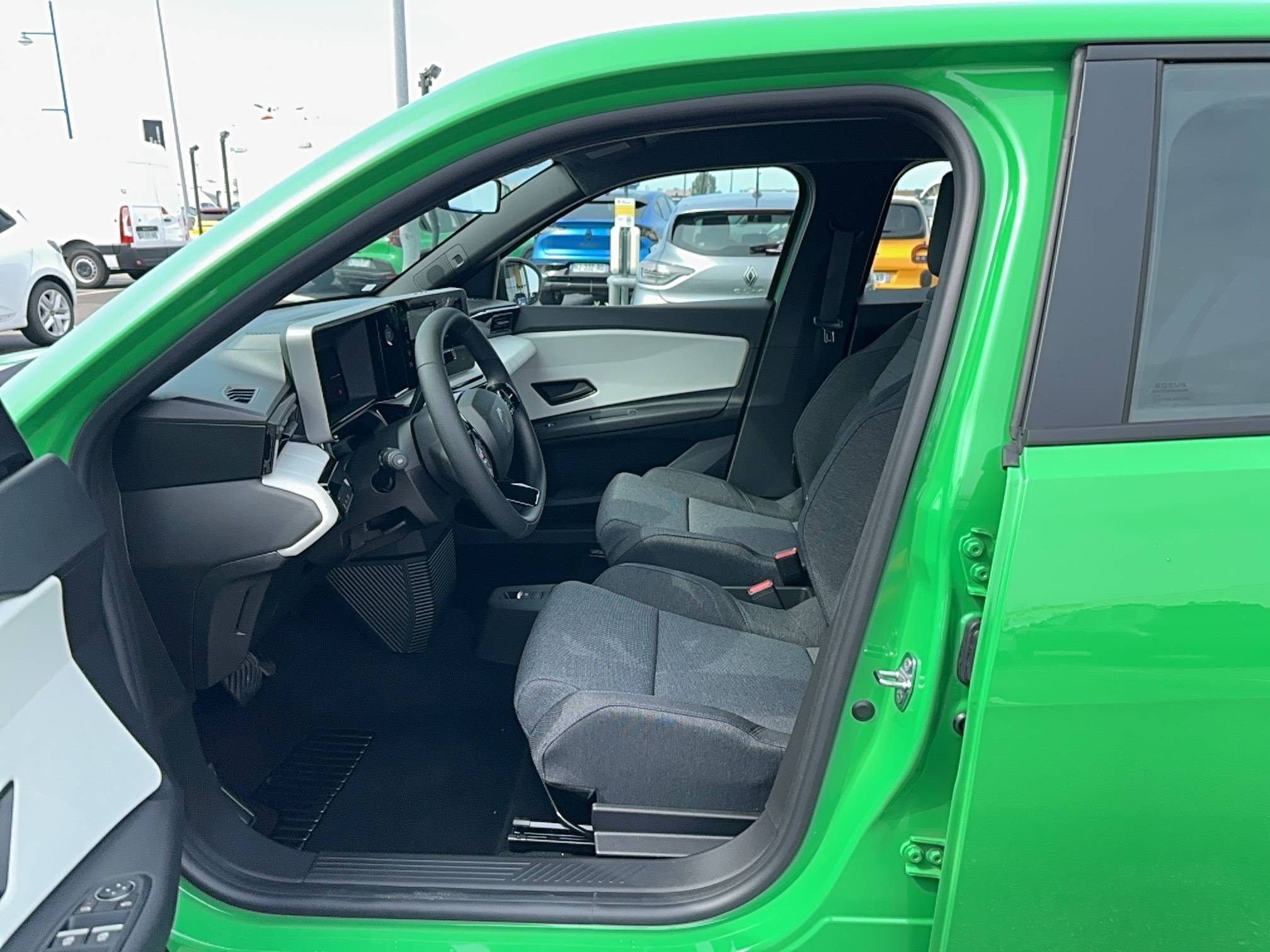 Vente en ligne Renault R5 E-Tech  120 ch autonomie urbaine au prix de 26 900 €