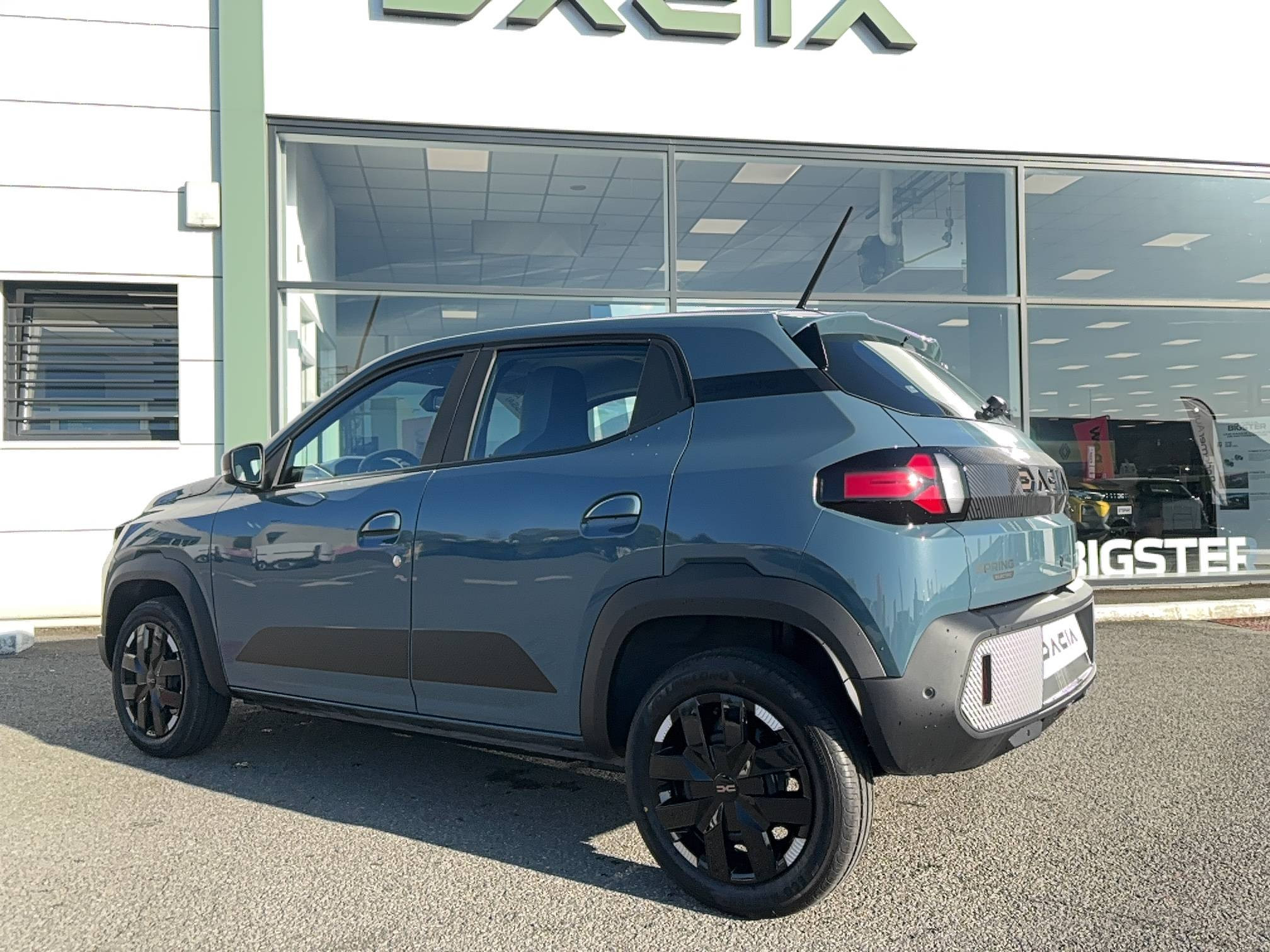 Vente en ligne Dacia Spring  electric 100 au prix de 19 990 €