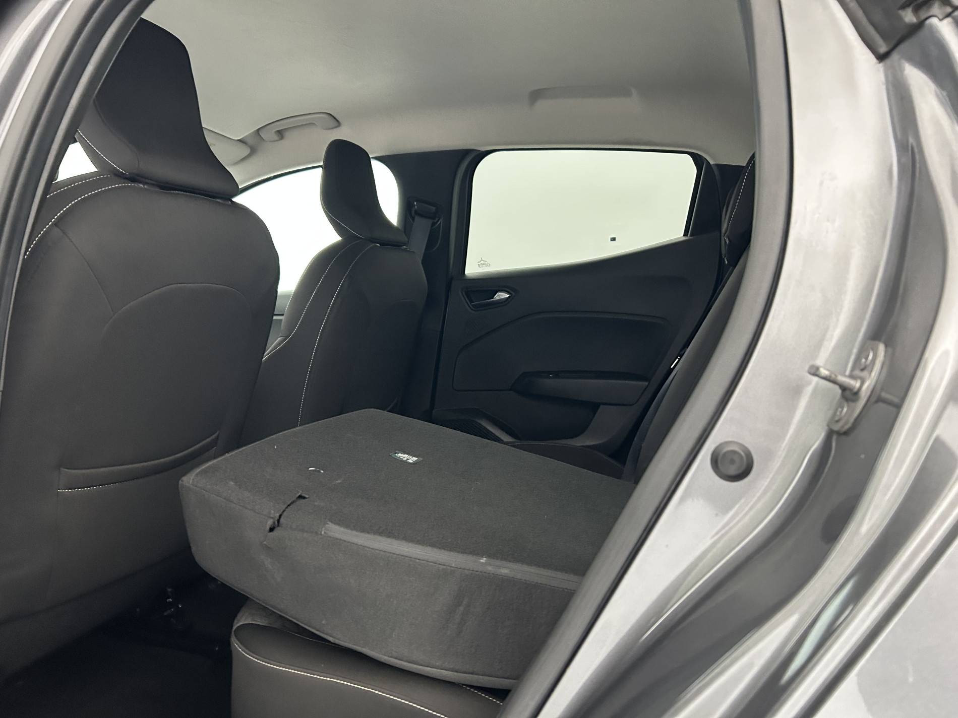 Vente en ligne Renault Clio 5 Clio TCe 90 au prix de 14 990 €