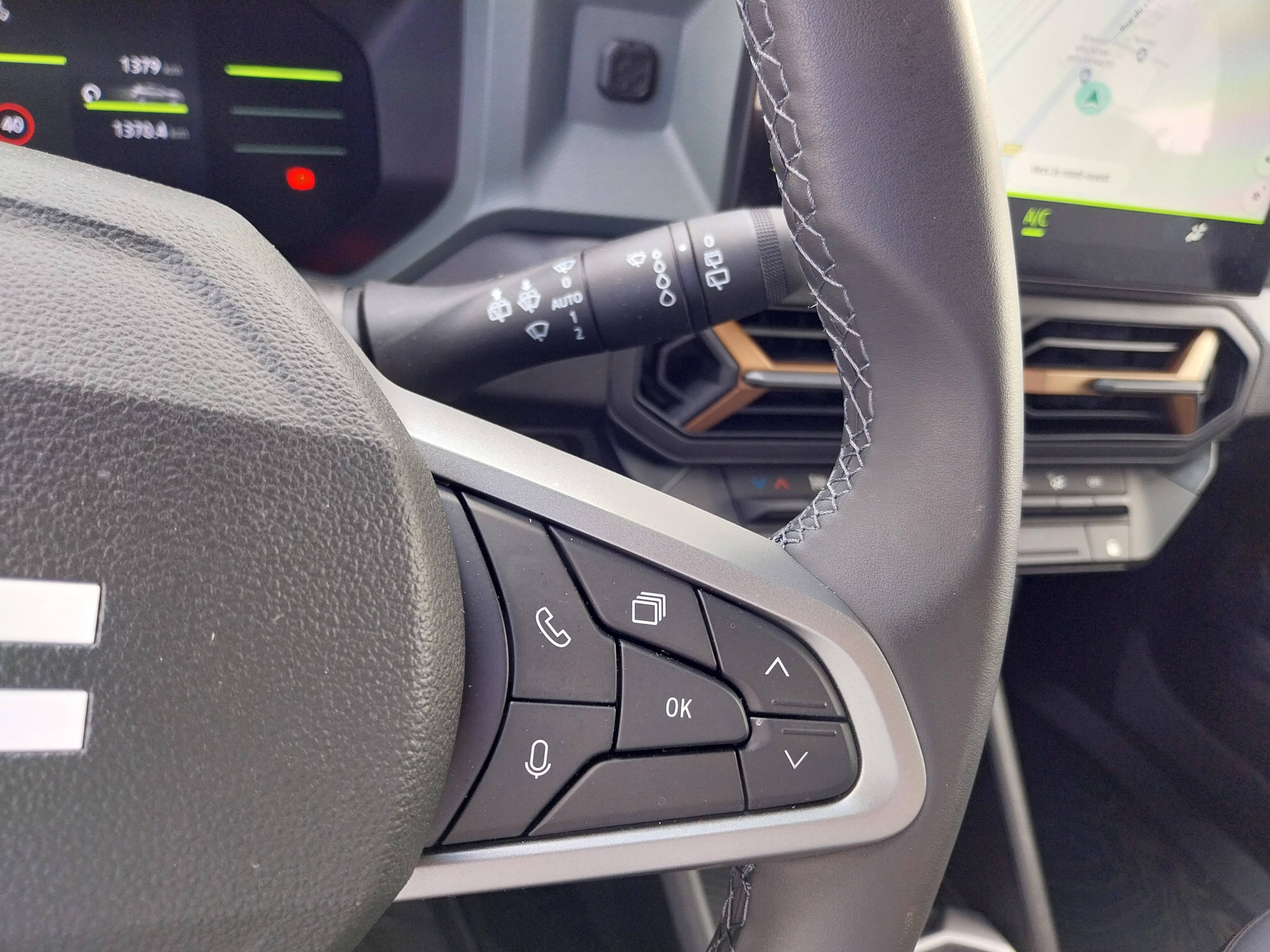 Vente en ligne Dacia Duster  Hybrid 140 au prix de 27 200 €