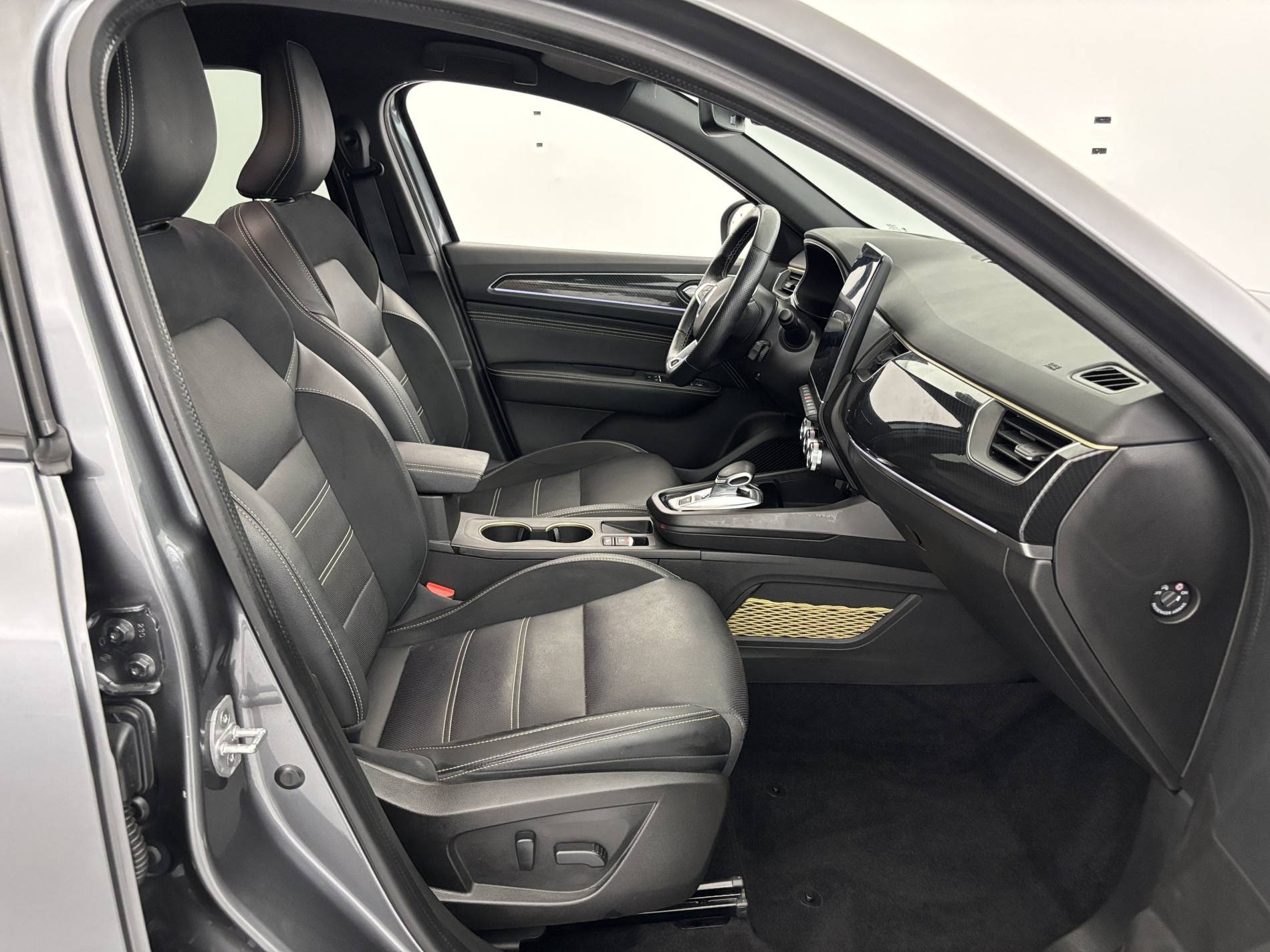 Vente en ligne Renault Arkana  E-Tech hybride 145 - 22 au prix de 22 990 €