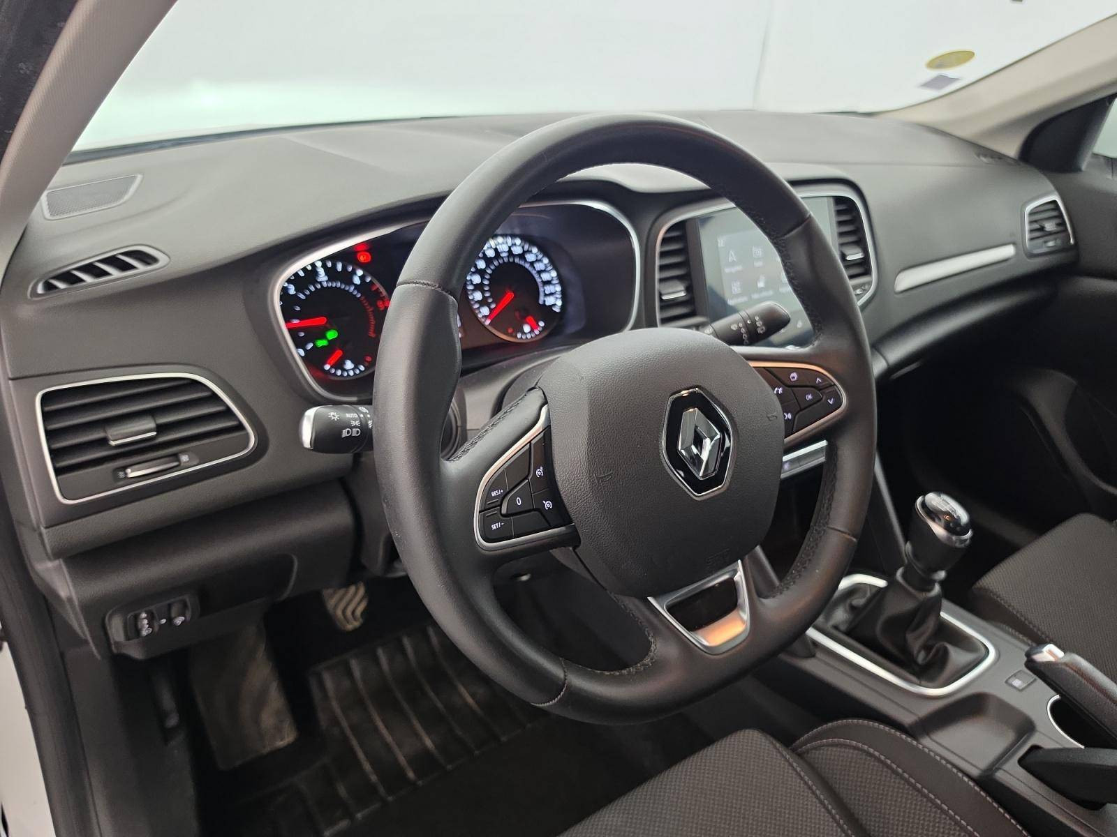 Vente en ligne Renault Megane 4  BLUE DCI 115 au prix de 13 900 €