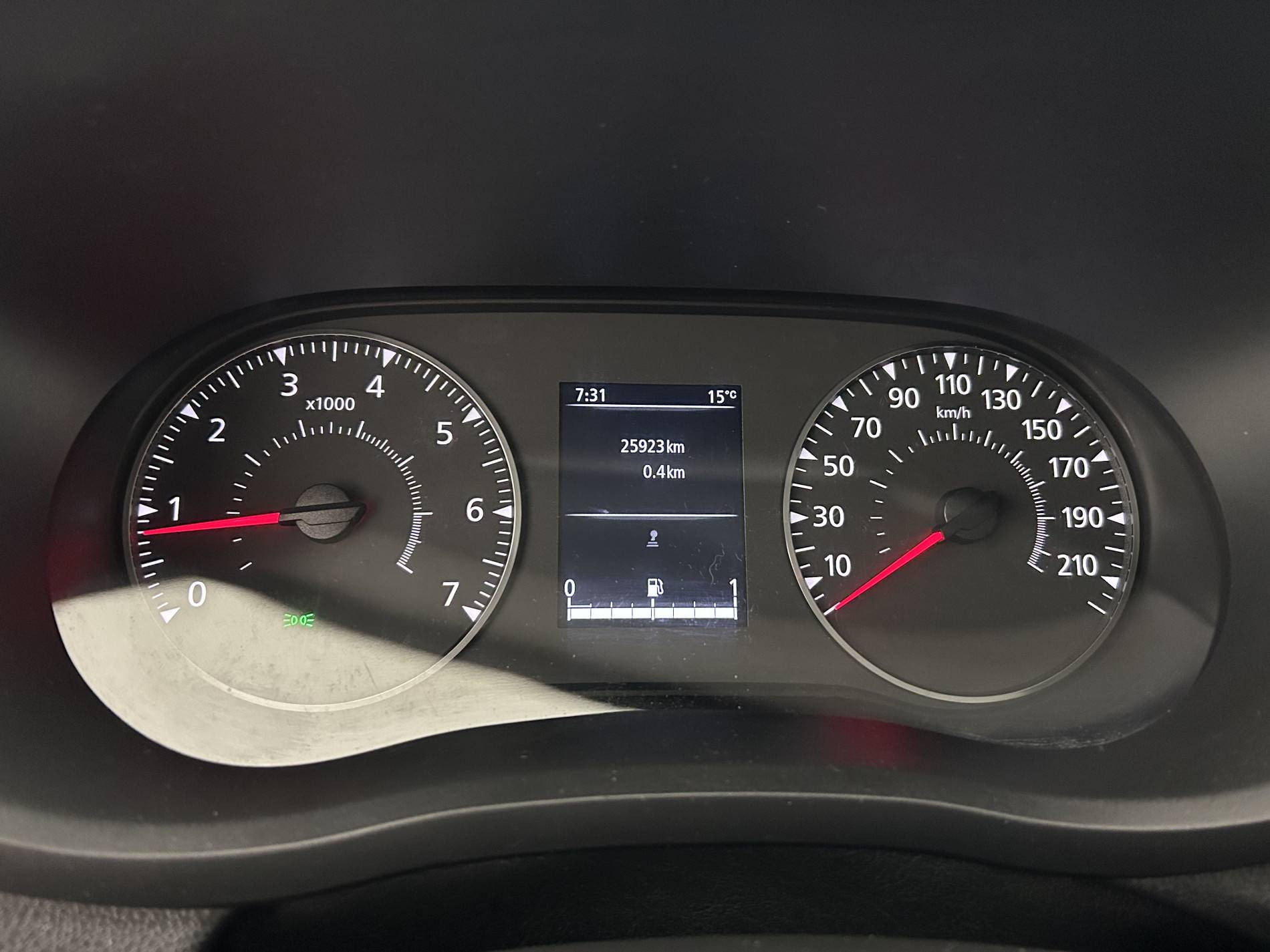 Vente en ligne Renault Master Fourgon MASTER FGN TRAC F3500 L2H2 BLUE DCI 135 au prix de 25 490 €