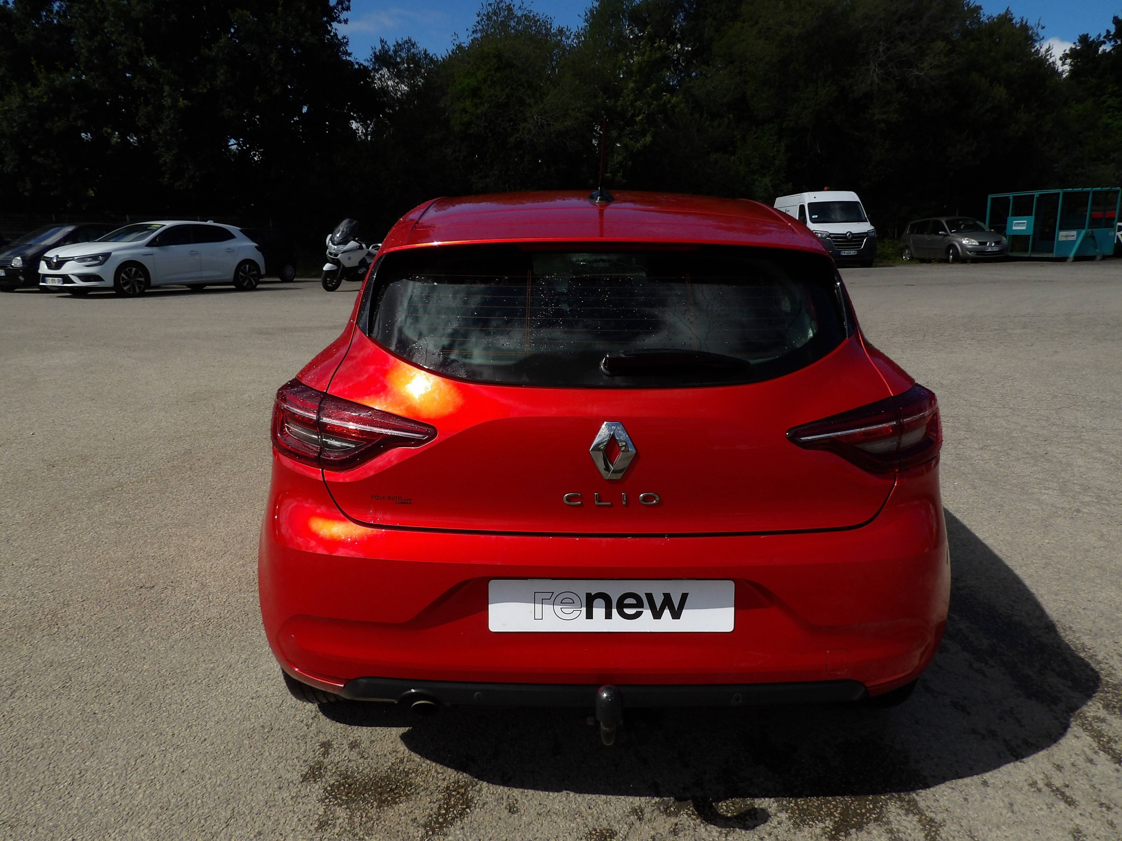 Vente en ligne Renault Clio 5 Clio TCe 100 GPL au prix de 11 490 €