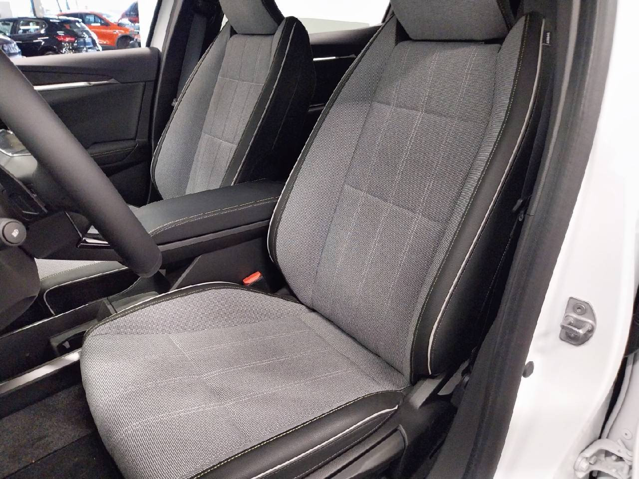 Vente en ligne Renault Scenic E-Tech Scenic E-Tech électrique 220 ch grande autonomie au prix de 48 390 €