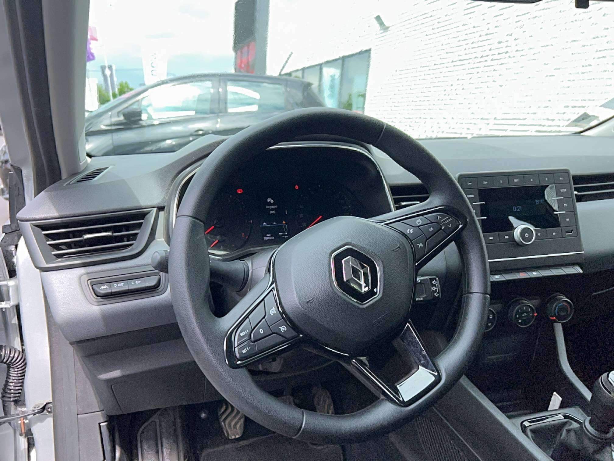 Vente en ligne Renault Clio 5 Clio SCe 65 au prix de 10 990 €