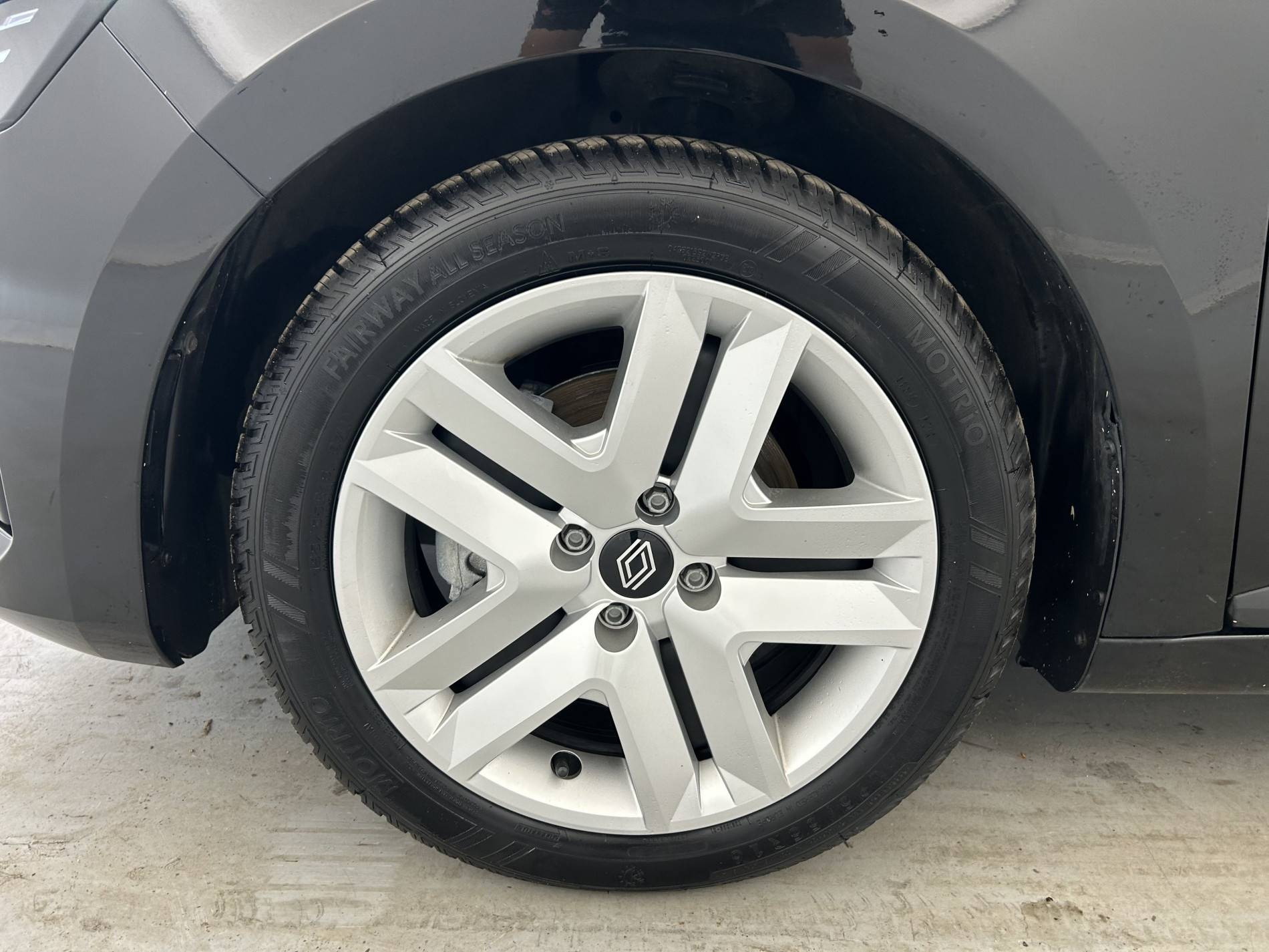 Vente en ligne Renault Clio 5 Clio E-Tech full hybrid 145 au prix de 18 500 €